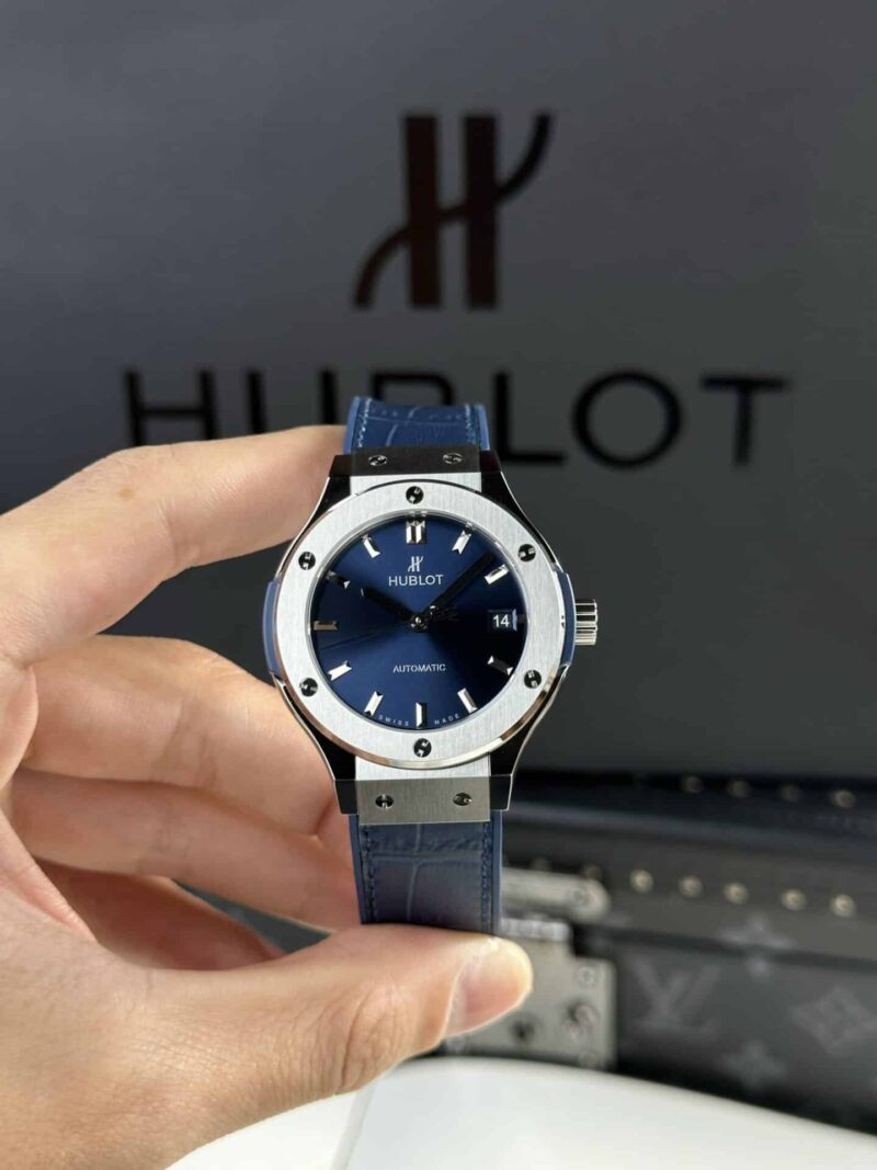 Đồng Hồ Hublot Nam Classic Fusion Titanium Mặt Xanh Dương Rep 1:1 JJF 38mm