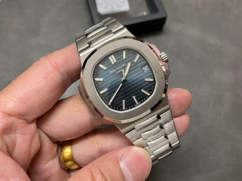 Patek Philippe Nautilus 5711/1A-010 Custom Blue Dial, Hands, Movement 1:1 Super Clone 40mm