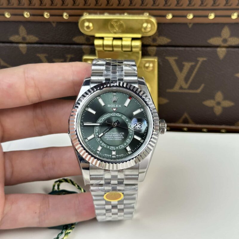 Đồng Hồ Rolex Sky-Dweller 326934 Mặt Xanh Bạc Hà Dây Jubilee Super Clone 42mm