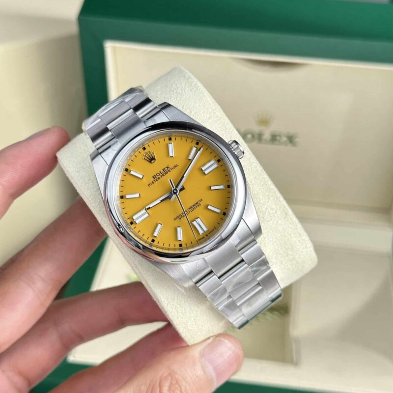 Rolex Oyster Perpetual 41 124300 Yellow Dial Best Quality Replica Clean Factory