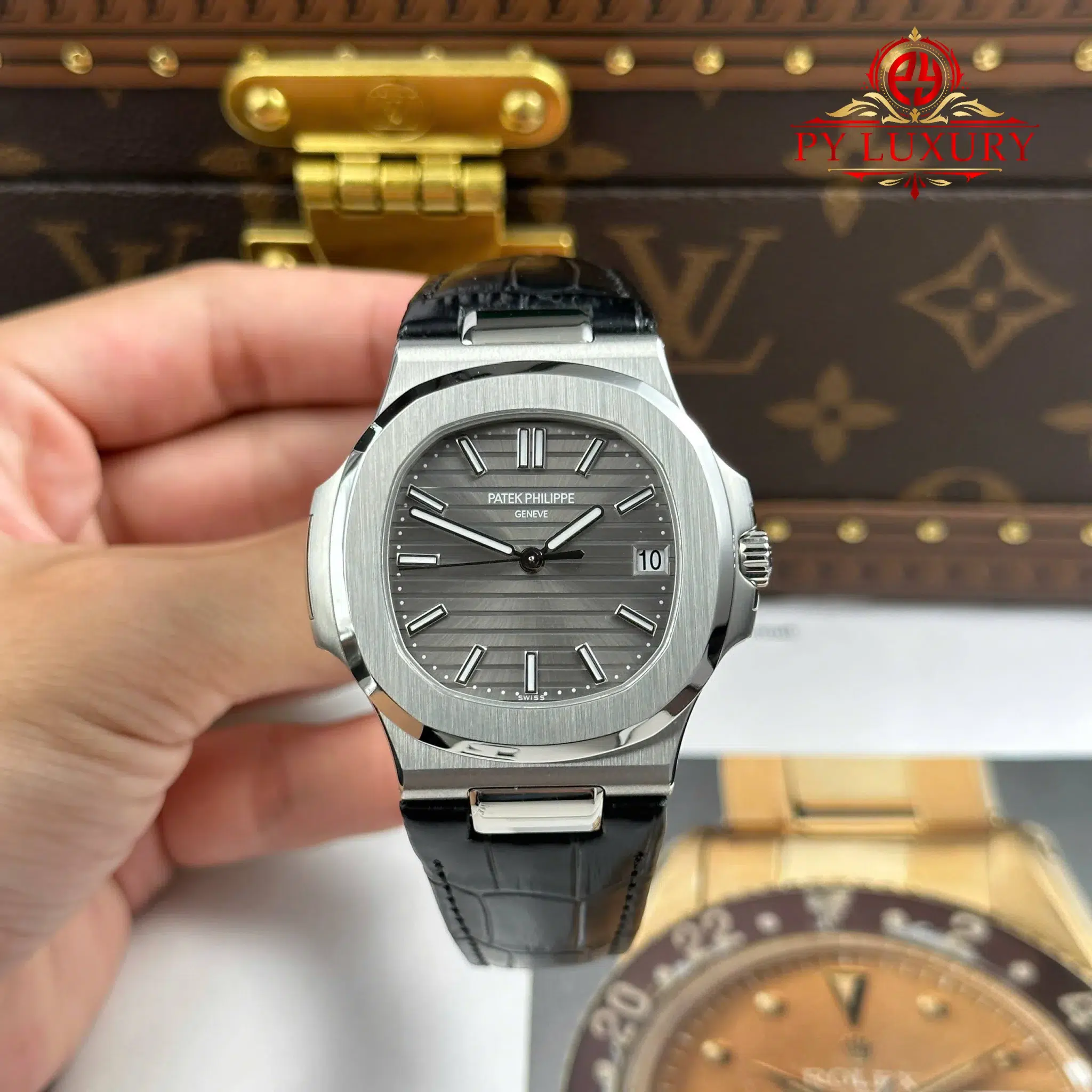 Patek Philippe Nautilus 5711G-001 Grey Dial Leather Strap 1-1 Best Replica BBF - 1 Patek Philippe Nautilus 5711G-001 Grey Dial Leather Strap 1:1 Best Replica 40mm