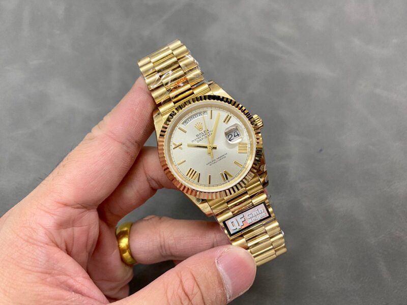 Rolex Day-Date 228238-0002 Yellow Gold Silver Dial 184g Top Quality Replica 40mm