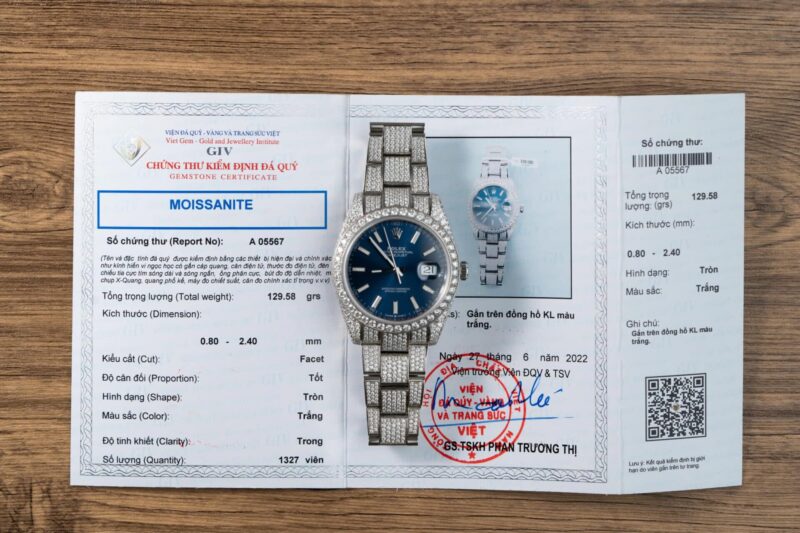 Đồng Hồ Rolex Datejust Mặt Xanh Dương Cọc Dạ Quang Chế Tác Full Moissanite Hong Kong 41mm