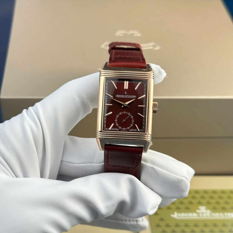 Đồng Hồ Jaeger – LeCoultre Reverso Tribute Monoface Small Seconds Q713256J Màu Đỏ Tía Replica