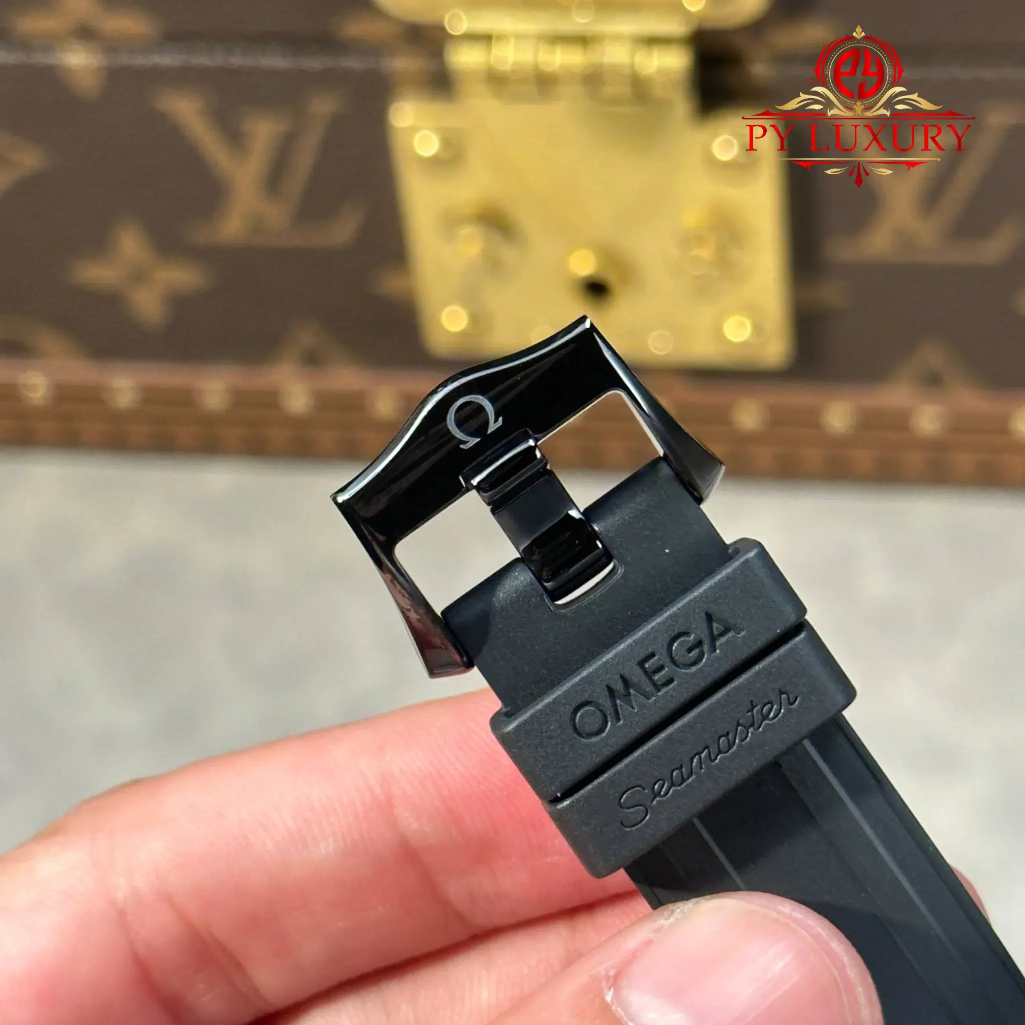 Omega Seamaster Diver 300M Black Ceramic and Sedna Gold Rubber Strap Best Replica VSF - 11