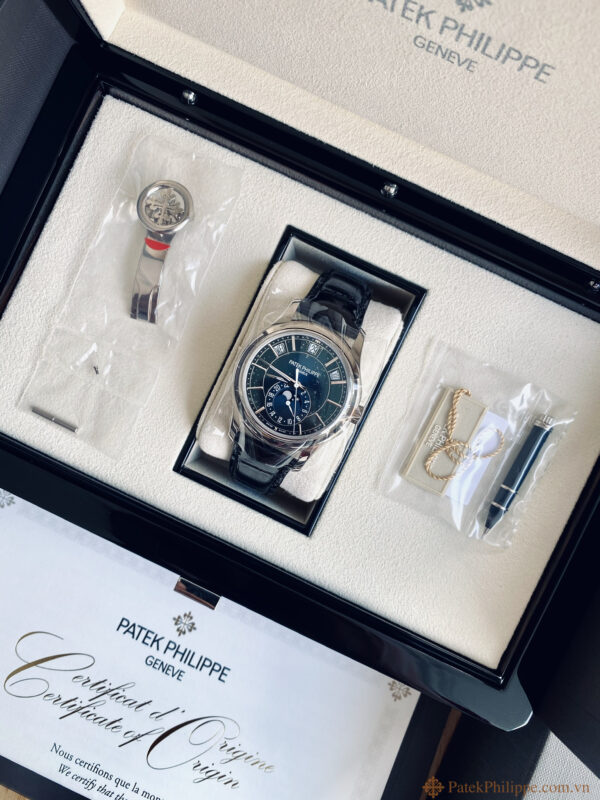 Nice Patek Philippe Replica Wacth Packaging