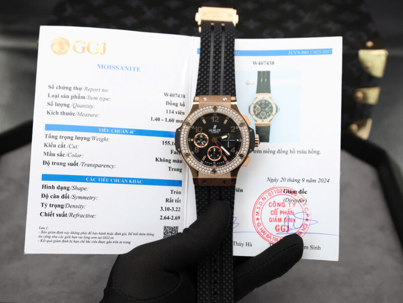 Đồng Hồ Hublot Big Bang Chronograph King Gold Mặt Đen Viền Đá Moissanite Replica 41mm