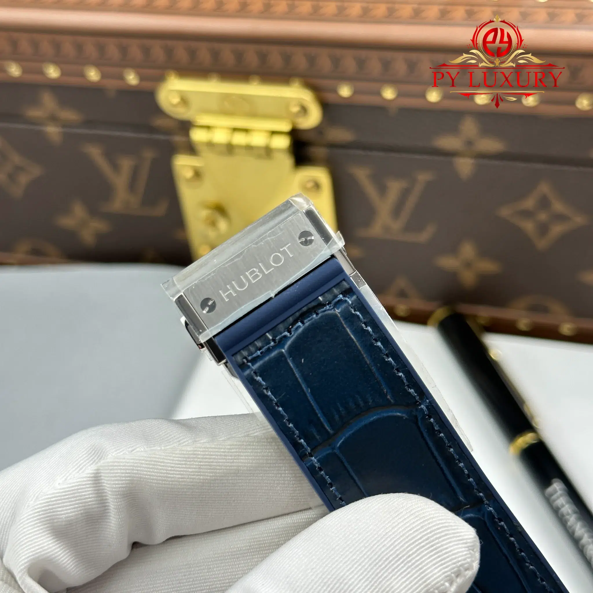 Hublot Classic Fusion Titanium Navy Blue Dial 1 1 Best Replica 45mm JJZ - 10
