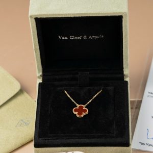 Dây Chuyền Van Cleef & Arpels Vintage Alhambra Pendant Carnelian Vàng Gold 18K