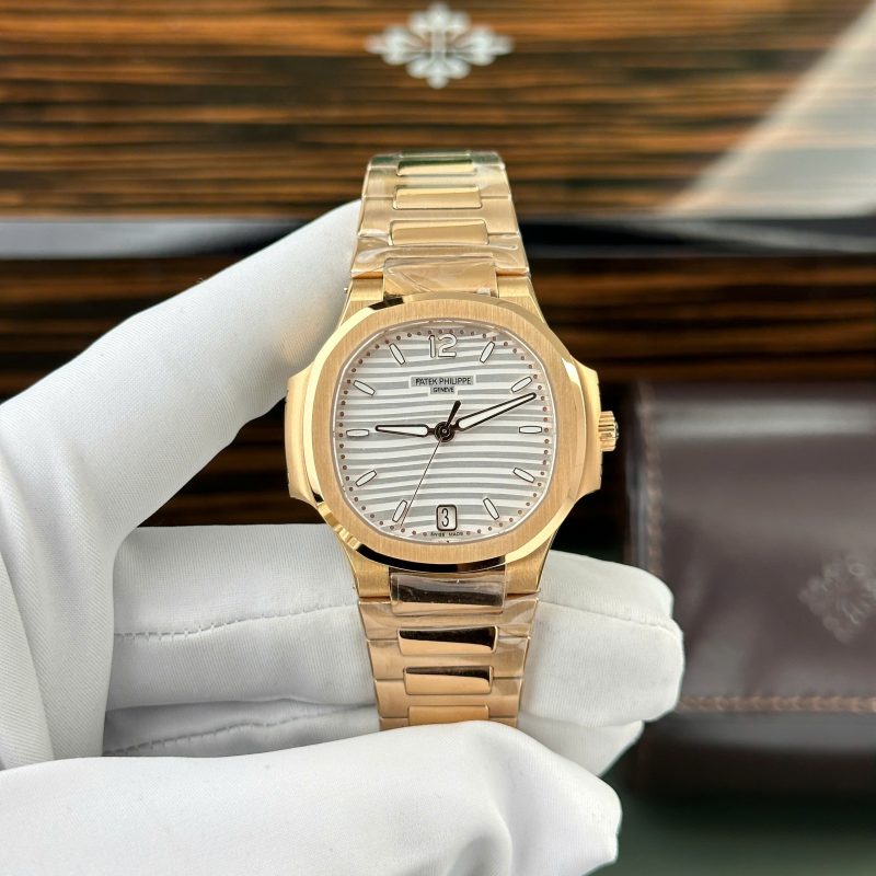 Patek Philippe Nautilus 7118/1R-001 Rose Gold White Dial Best Clone