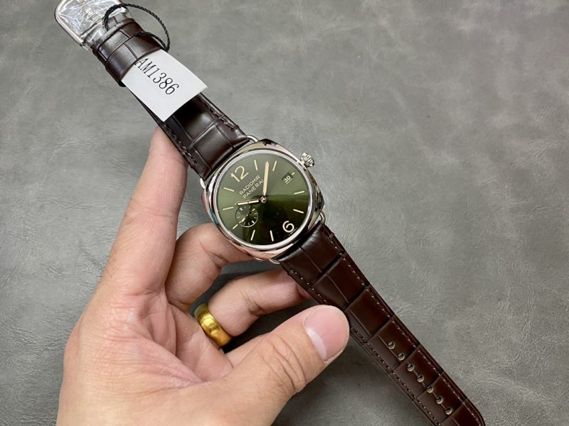 Panerai Radiomir Quaranta PAM1386 Green Dial Leather Strap 1:1 Best Replica