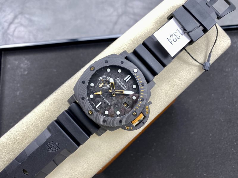 Panerai Submersible GMT Carbotech Navy Seals PAM 1324 Black Carbon Rubber Strap Best Replica