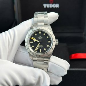 Tudor Black Bay Pro 79470-0001 Black Dial 1:1 Best Replica