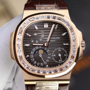 Patek Philippe Nautilus 5724R-001 Rose Gold Grey Dial 1:1 Replica