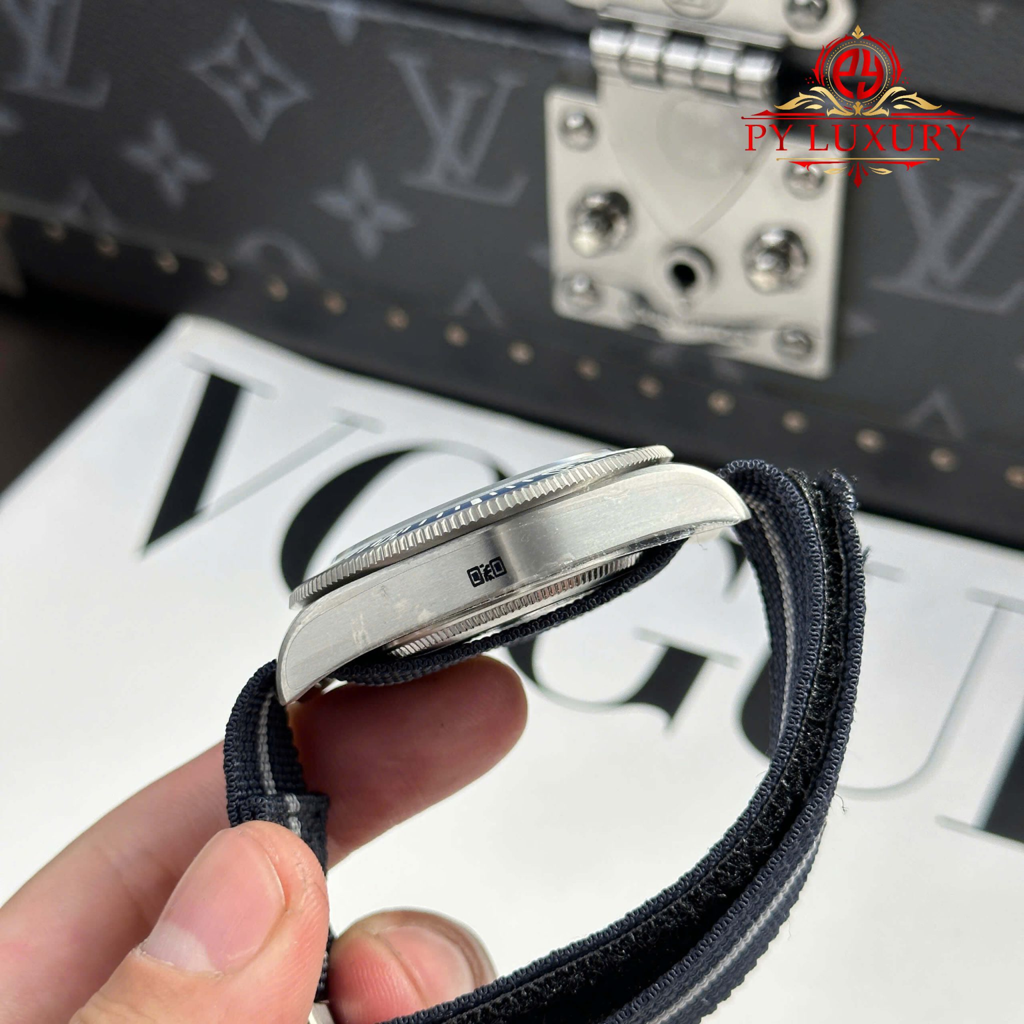 Tudor Pelagos FXD Titanium M25707b Blue Dial - 3