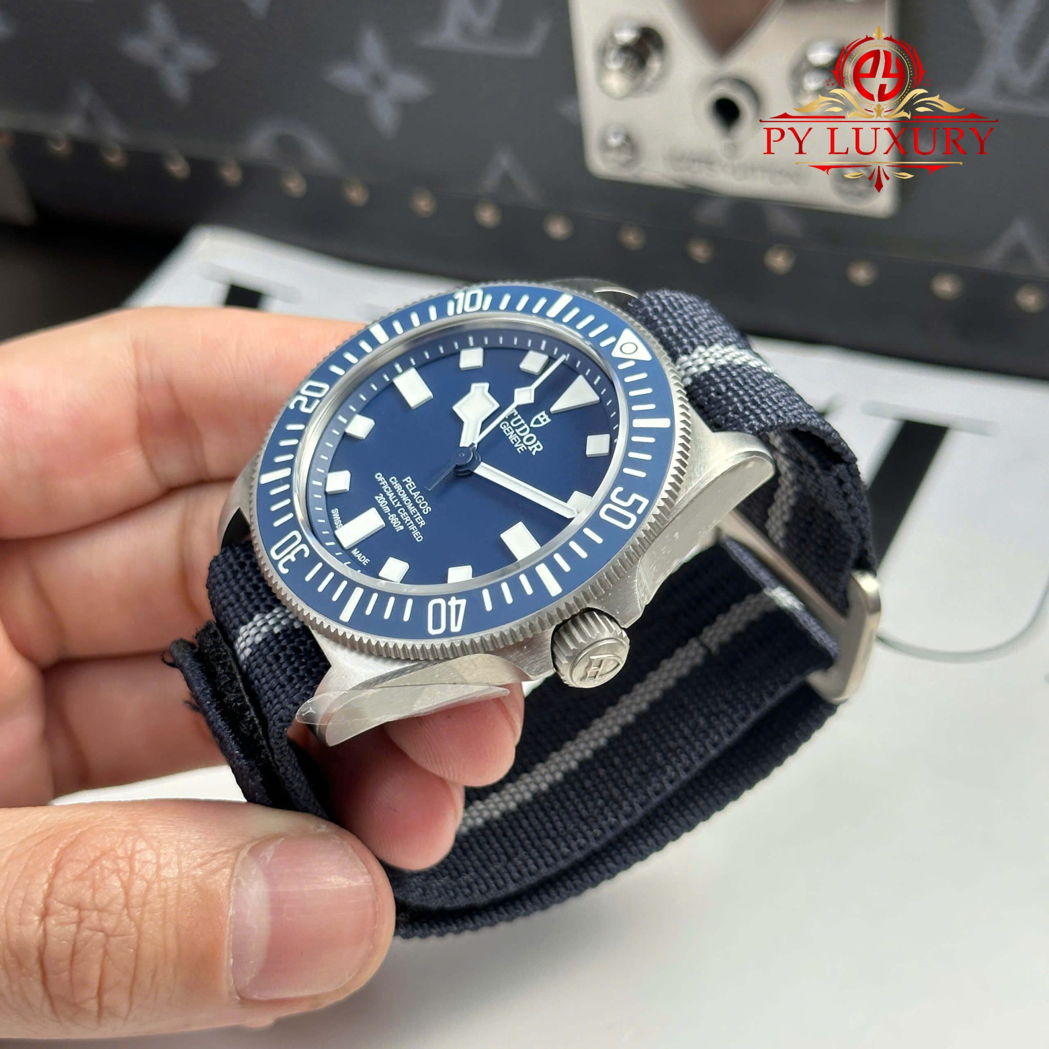 Tudor Pelagos FXD Titanium M25707b Blue Dial - 6