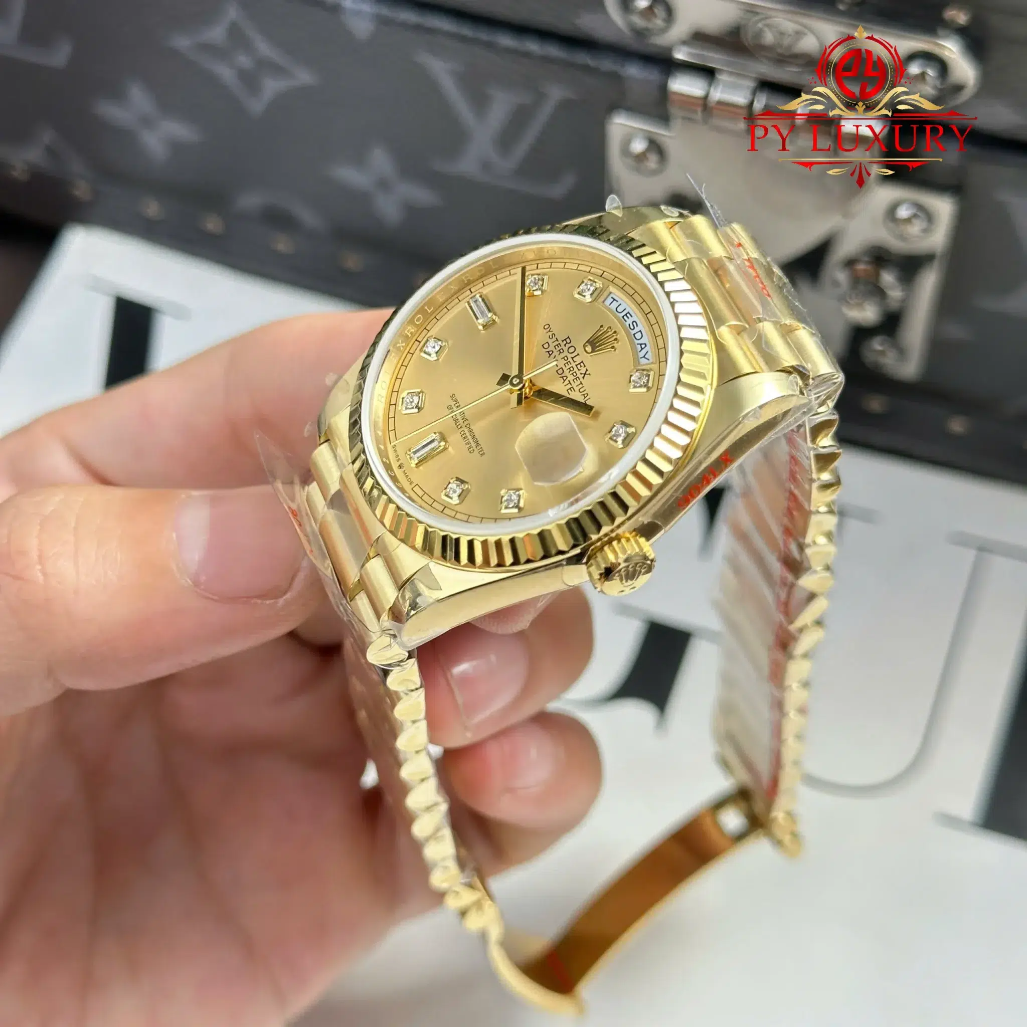 Đồng Hồ Rolex Day-Date 128238-0008 Vàng Gold Mặt Số Vàng Champagne Cọc Số Đính Đá Replica - 3