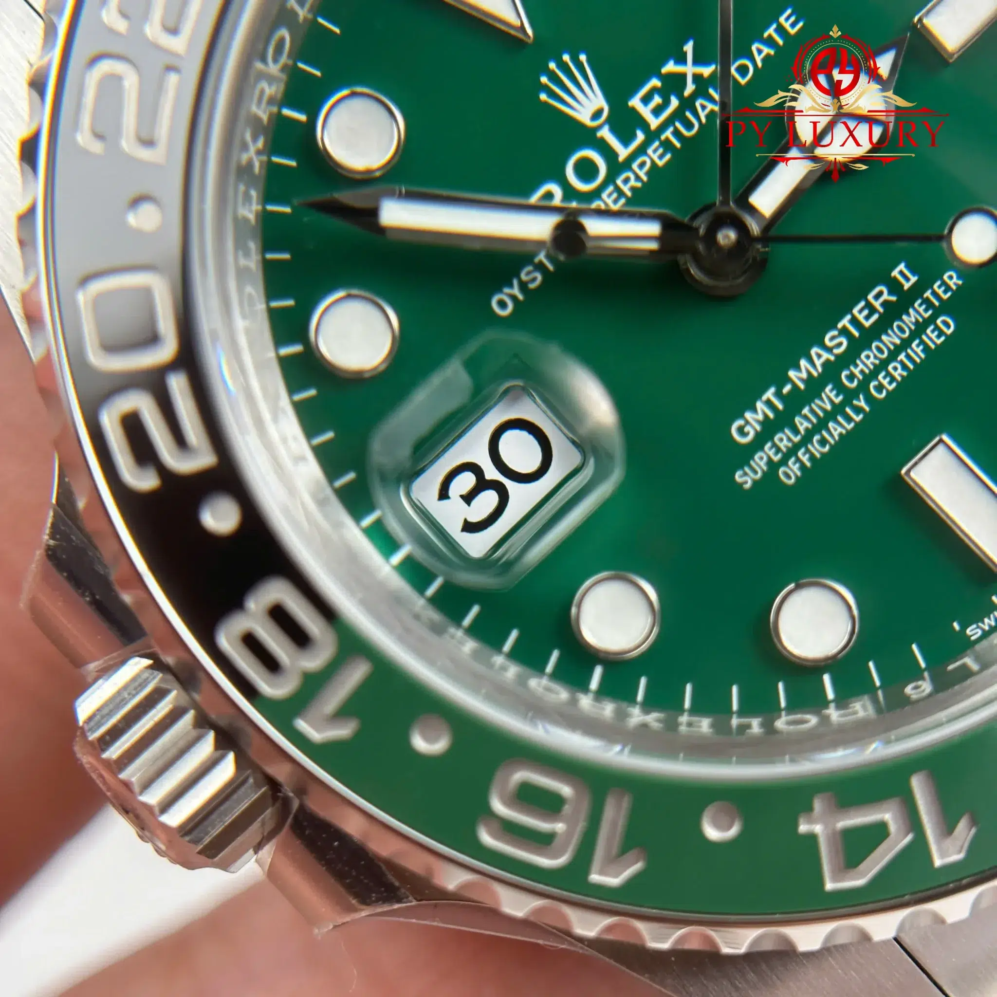 Rolex GMT-Master II 26729VTNR-0001 Green Ceramic Dial - 11