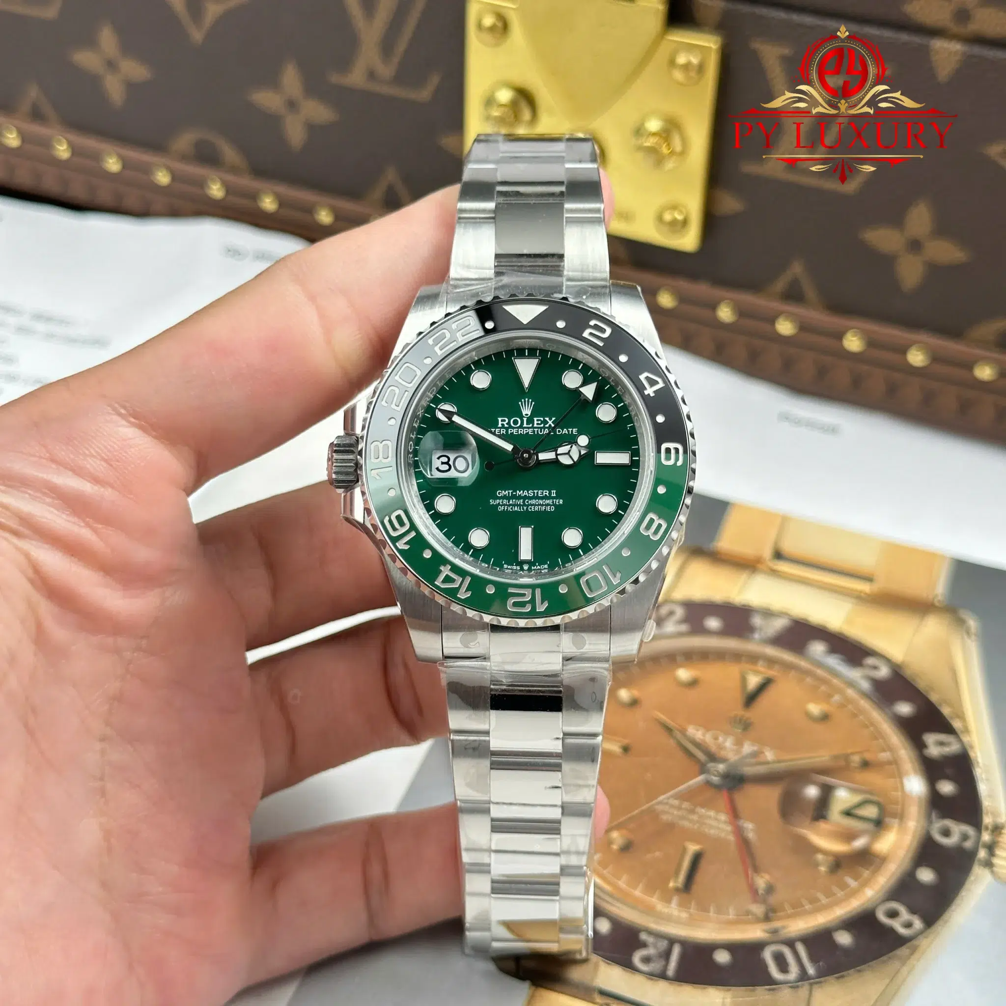 Rolex GMT-Master II 26729VTNR-0001 Green Ceramic Dial - 12 Rolex GMT-Master II 126729VTNR-0001 Green Ceramic Dial Oyster Bracelet 1:1 Replica VSF
