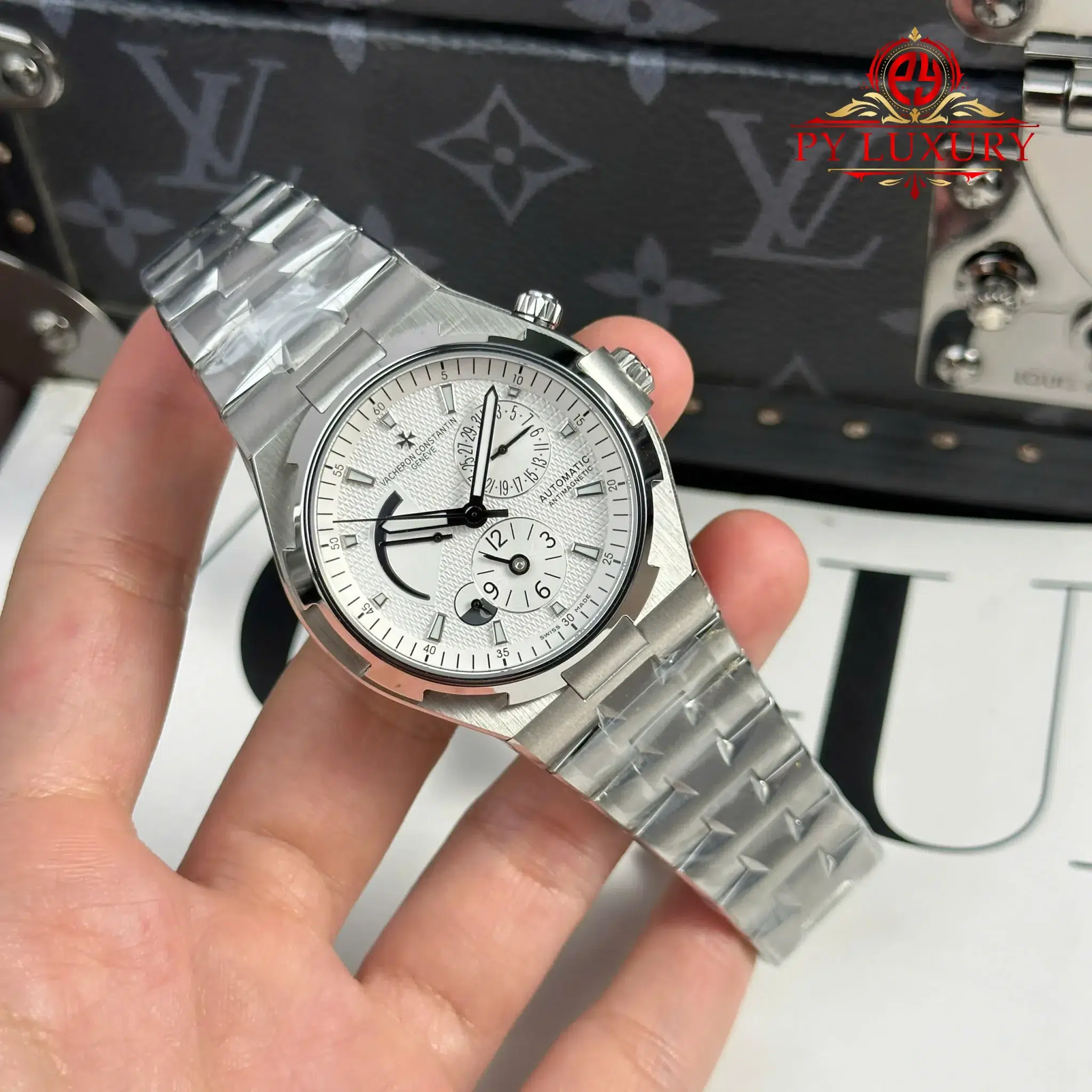 Vacheron Constantin Overseas Dual Time 47450 Silver Dial - 1