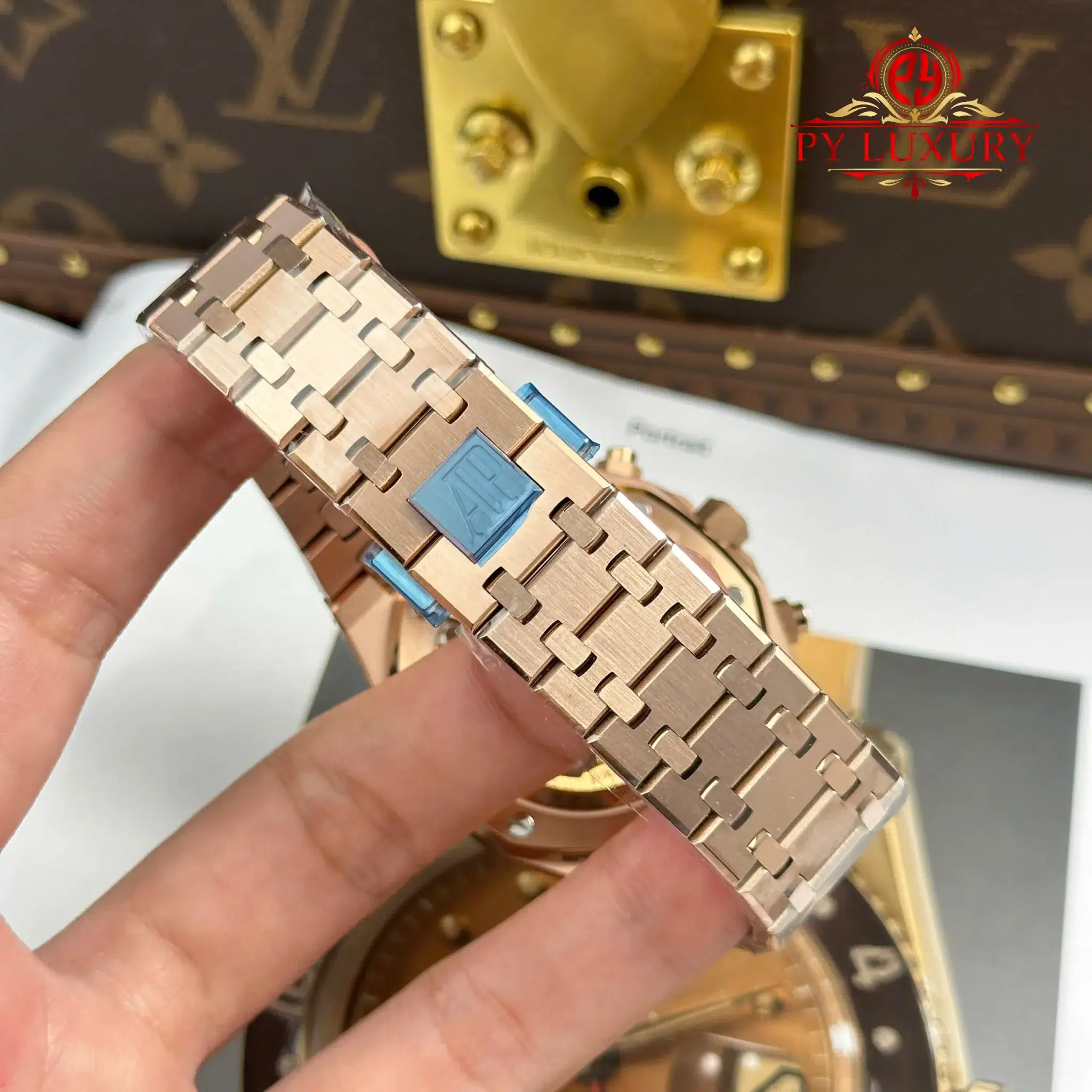 Audemars Piguet Royal Oak 26239OR Chronograph Rose Gold Blue Dial - 11