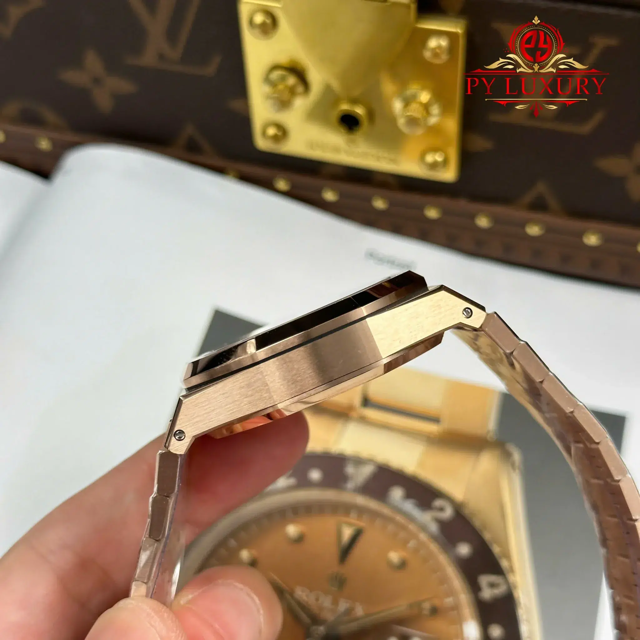 Audemars Piguet Royal Oak 26239OR Chronograph Rose Gold Blue Dial - 12