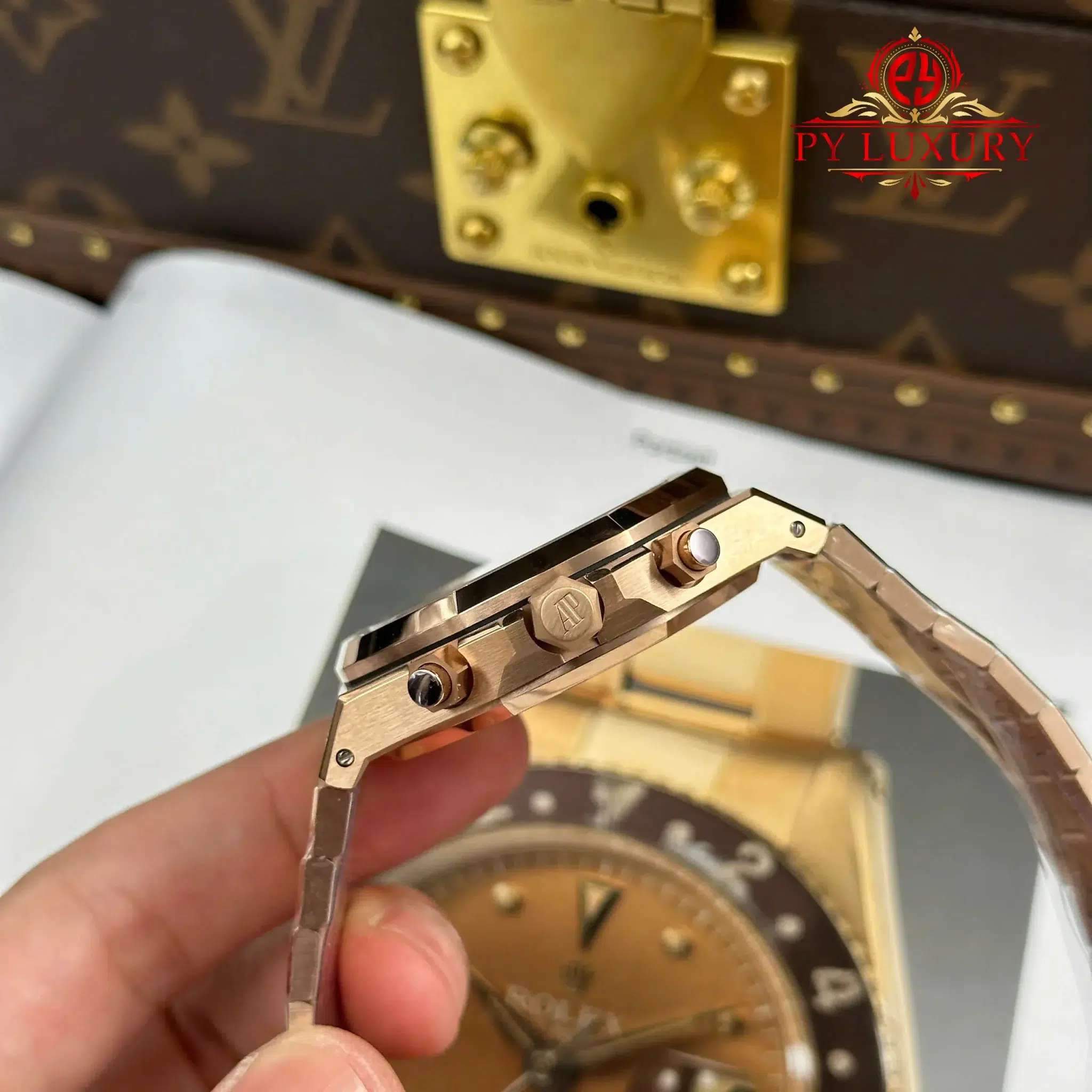 Audemars Piguet Royal Oak 26239OR Chronograph Rose Gold Blue Dial - 9