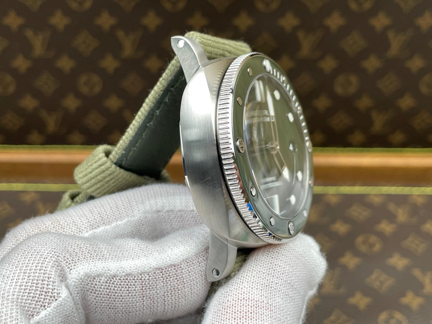 Panerai Submersible QuarantaQuattro Verde Smeraldo PAM1287 Green Dial - 5