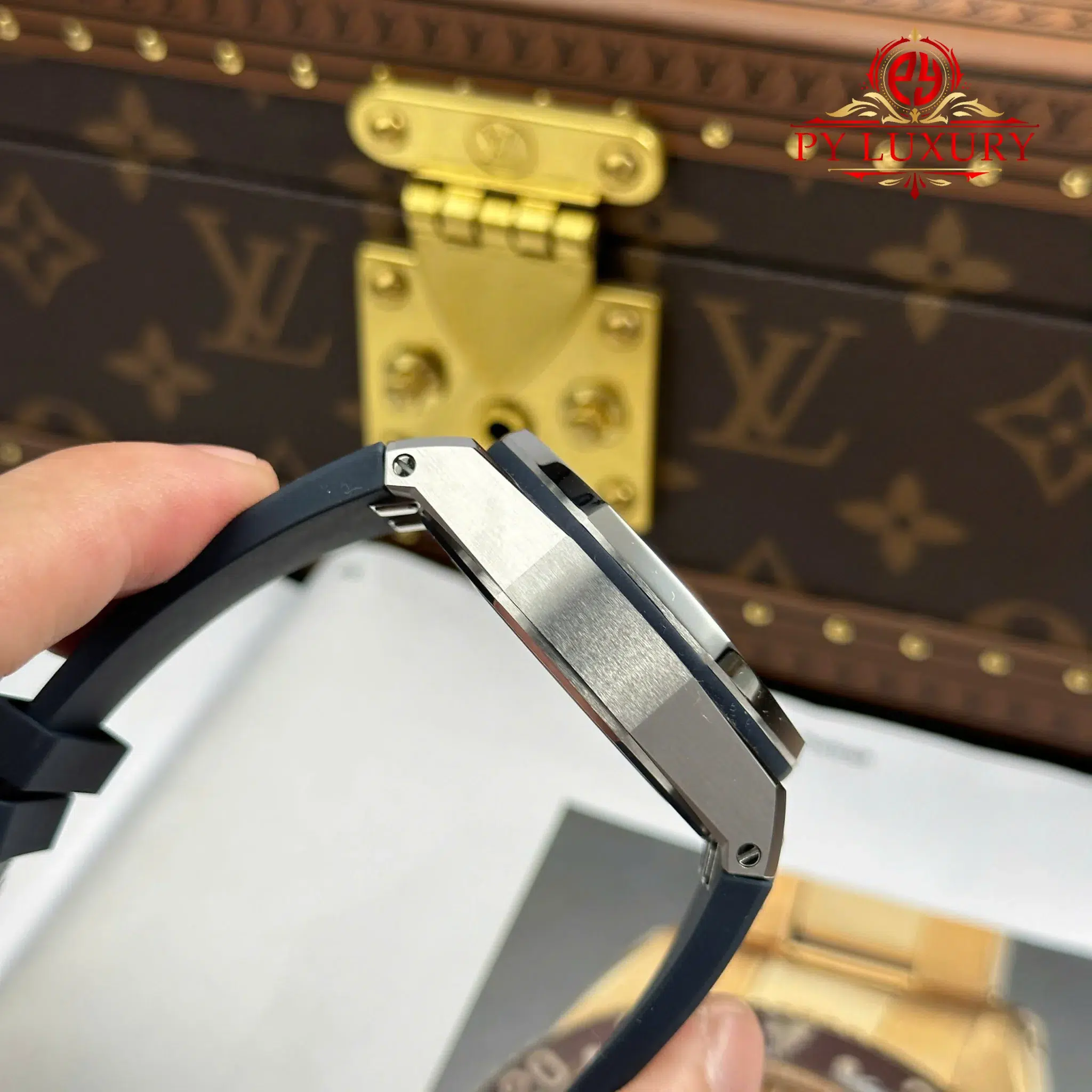 Audemars Piguet Royal Oak Offshore Chronograph 26420TI Blue Dial Rubber Band 1 1 Best Replica - 8