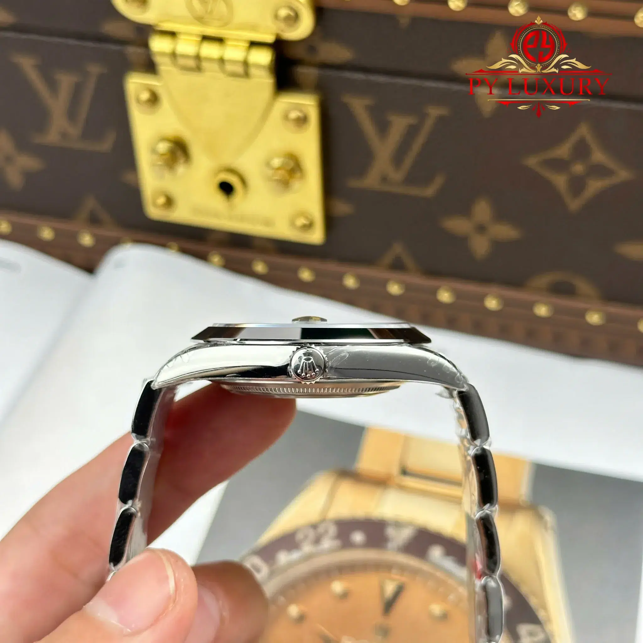 Rolex Datejust 126300 Grey Luminous Dial Smooth Bezel Oyster Bracelet - 7