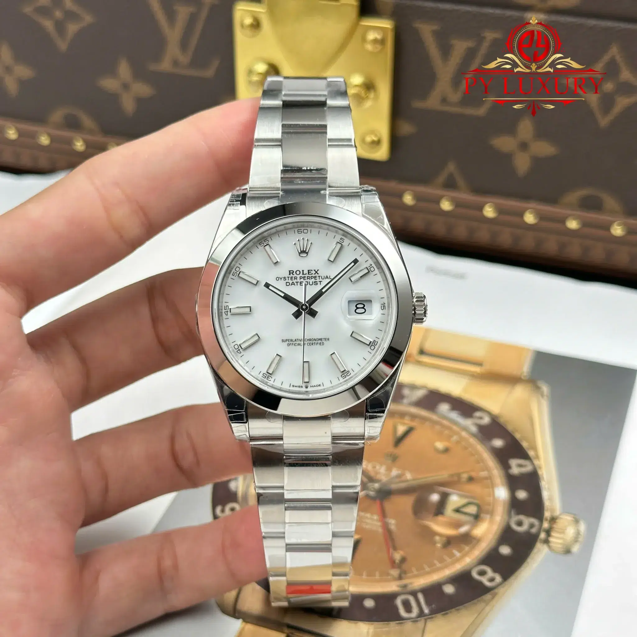 Rolex Datejust 126300 White Luminous Dial Smooth Bezel Oyster Bracelet - 7 Rolex Datejust 126300 White Luminous Dial Smooth Bezel Oyster Bracelet 1:1 Best Replica