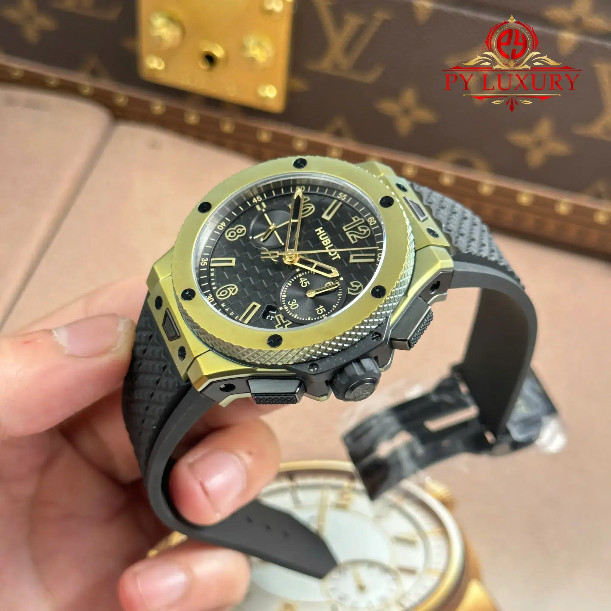 Hublot Big Bang 20th Anniversary Full Magic Gold - 12
