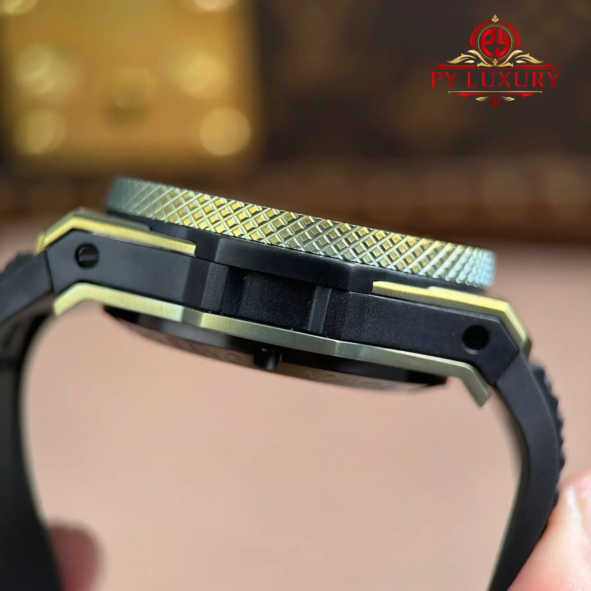 Hublot Big Bang 20th Anniversary Full Magic Gold - 9