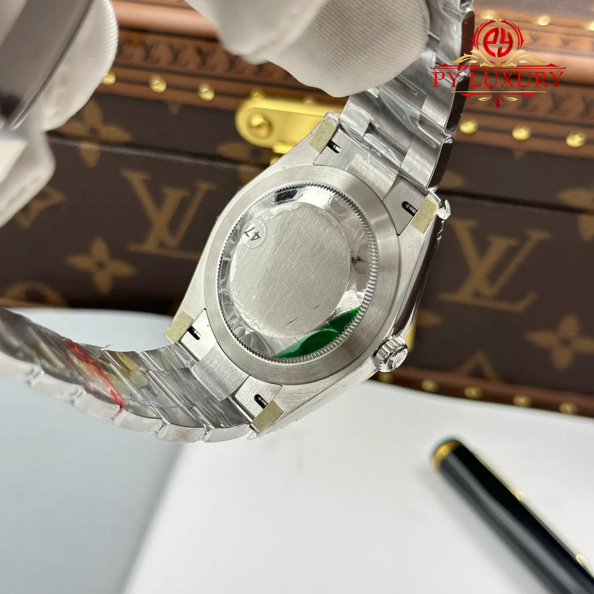 Rolex Oyster Perpetual 134300 Pistachio Dial Oyster Bracelet - 10