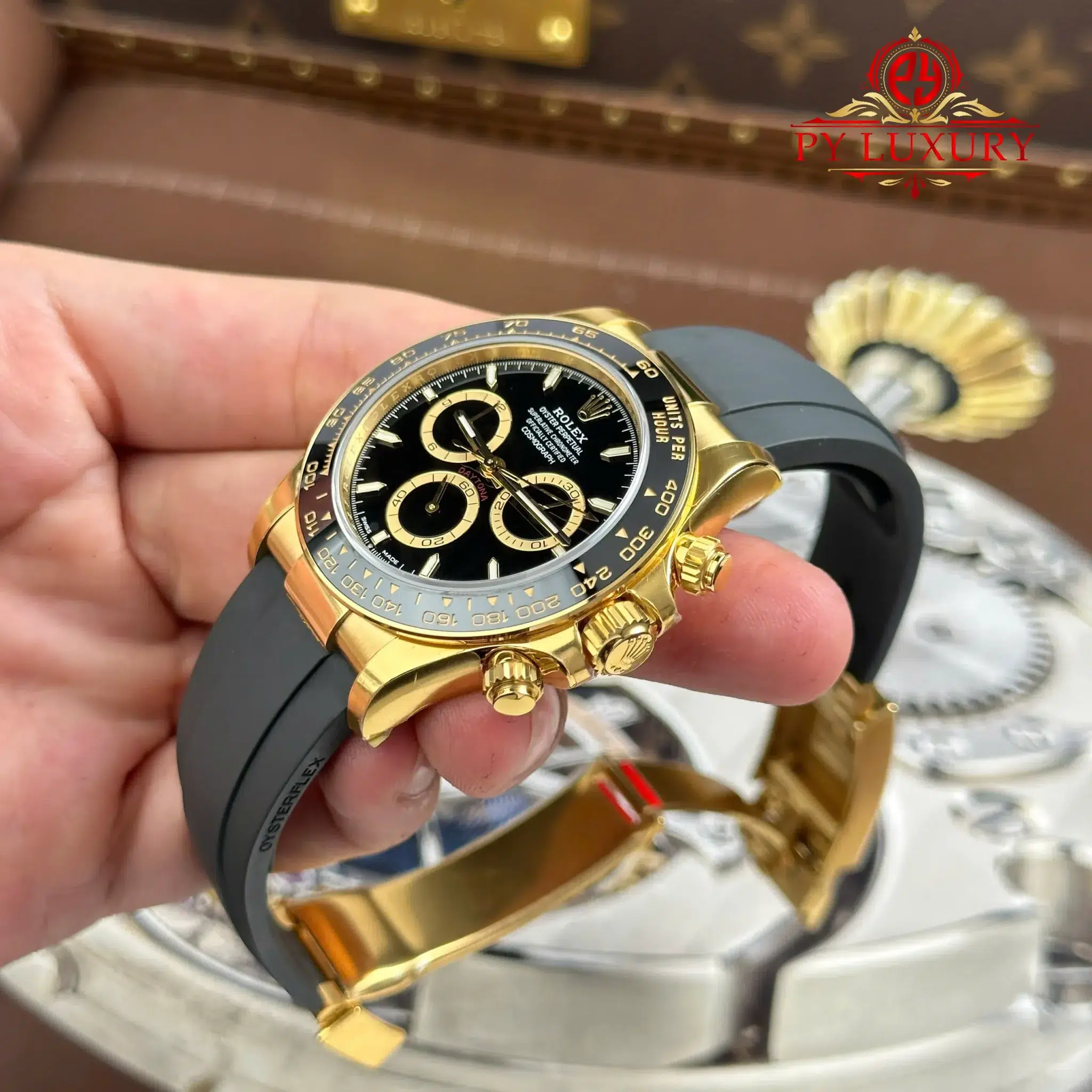 Rolex Daytona 126518LN-0008 Yellow Gold Black Dial Oysterflex Bracelet - 7