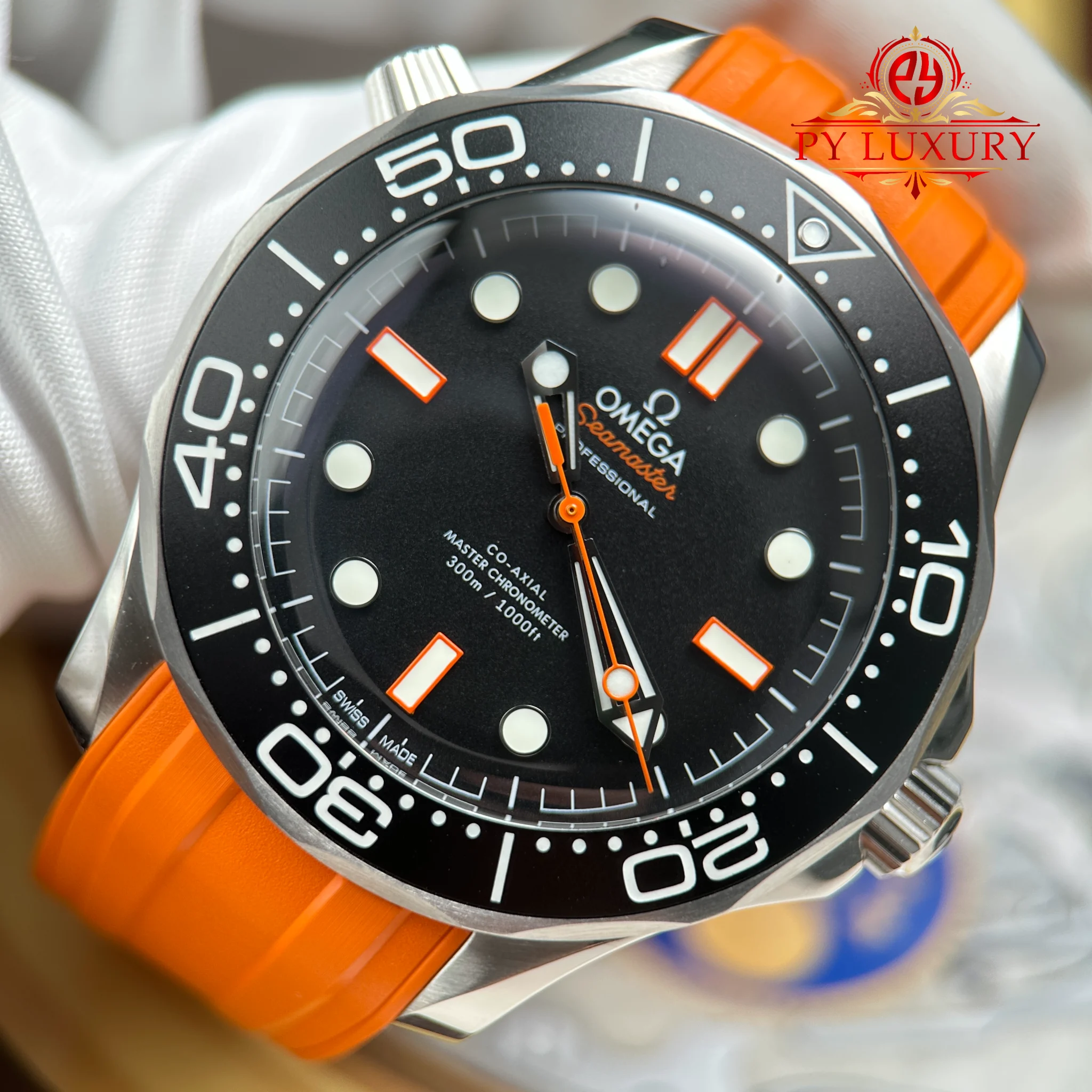 Omega Seamaster Diver 300M 21032422001006 Steel Black Dial Orange Rubber Strap - 5