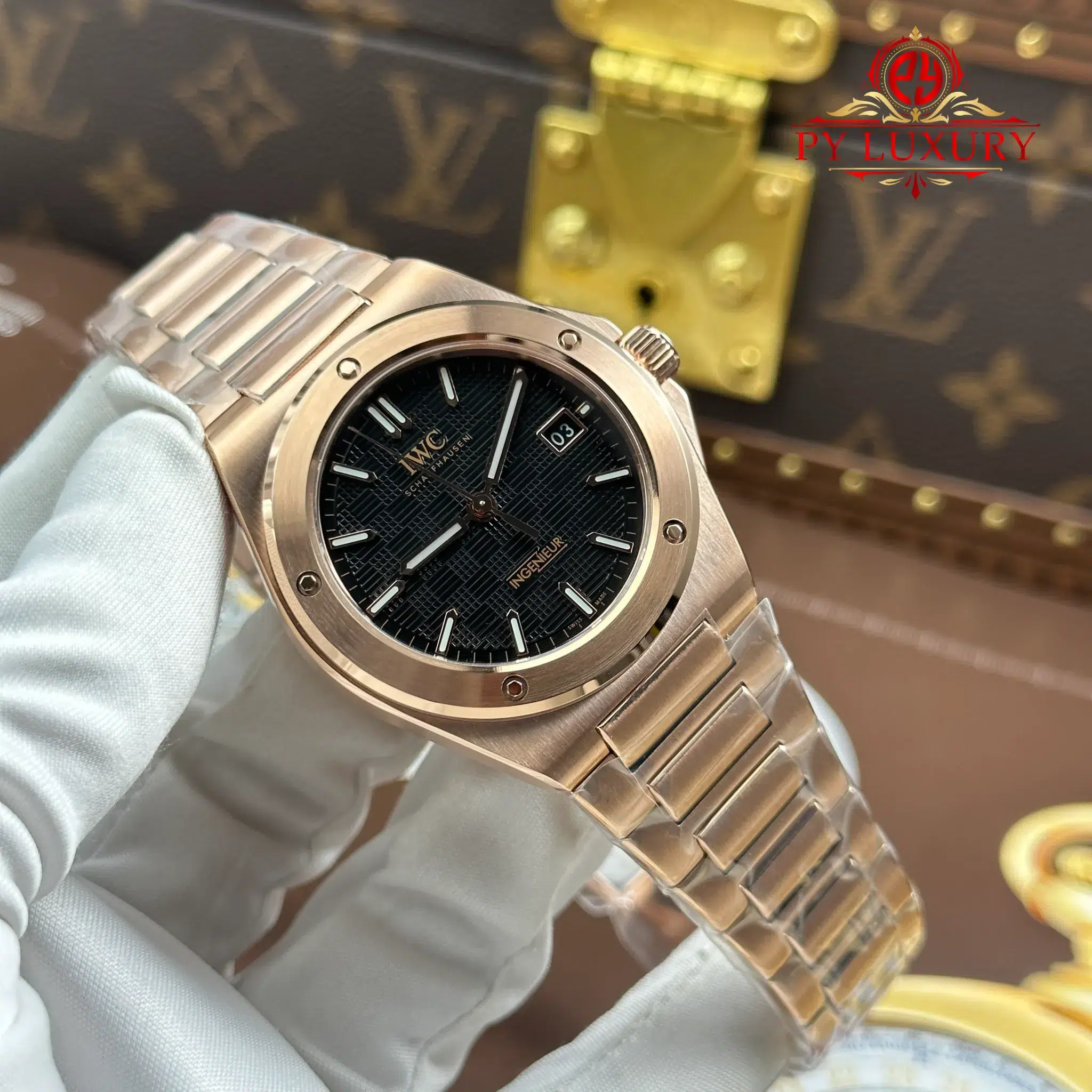 IWC Ingenieur IW328702 Rose Gold Black Dial - 2