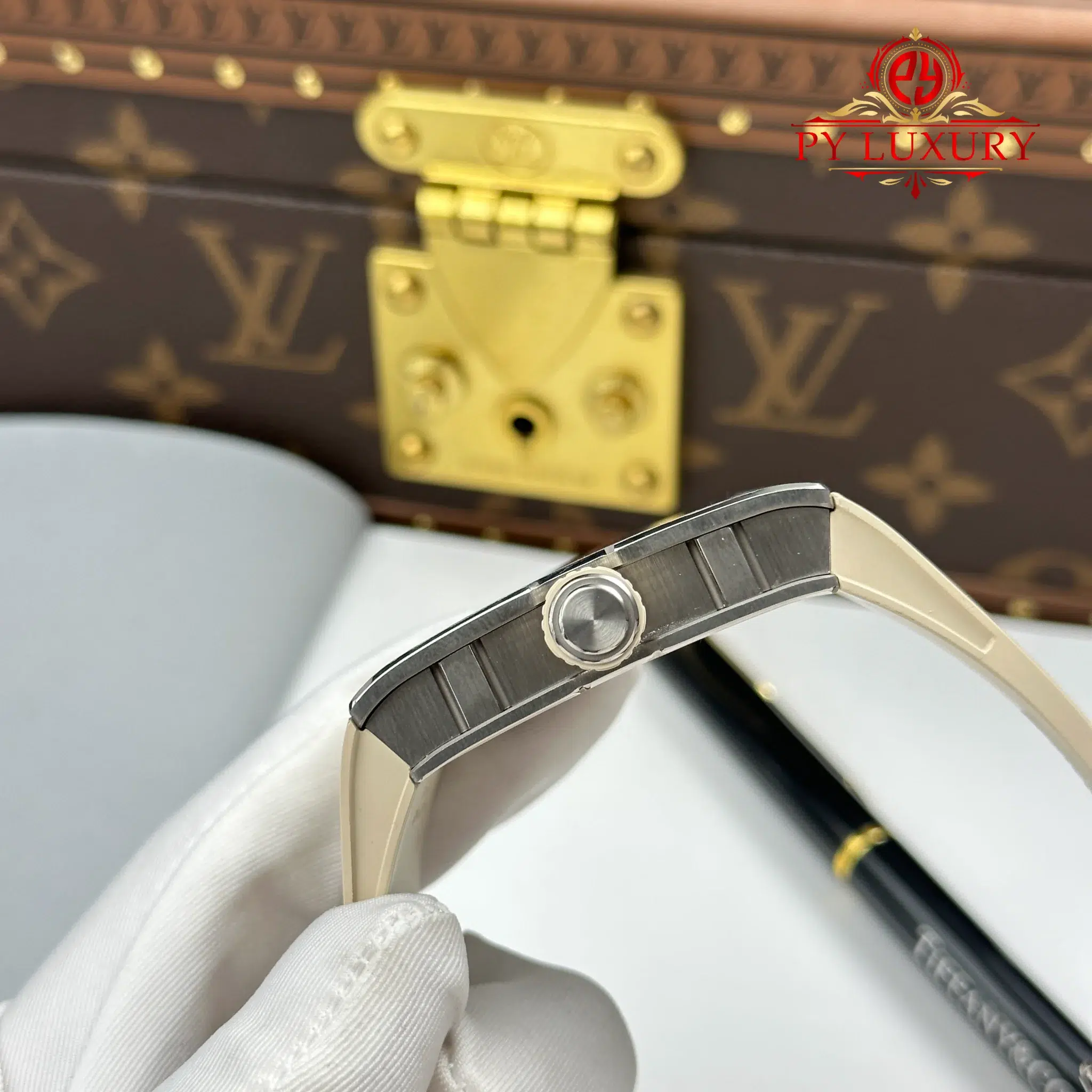 Richard Mille RM16-02 Titanium Extra-Flat White Rubber Band 1 1 Replica - 10