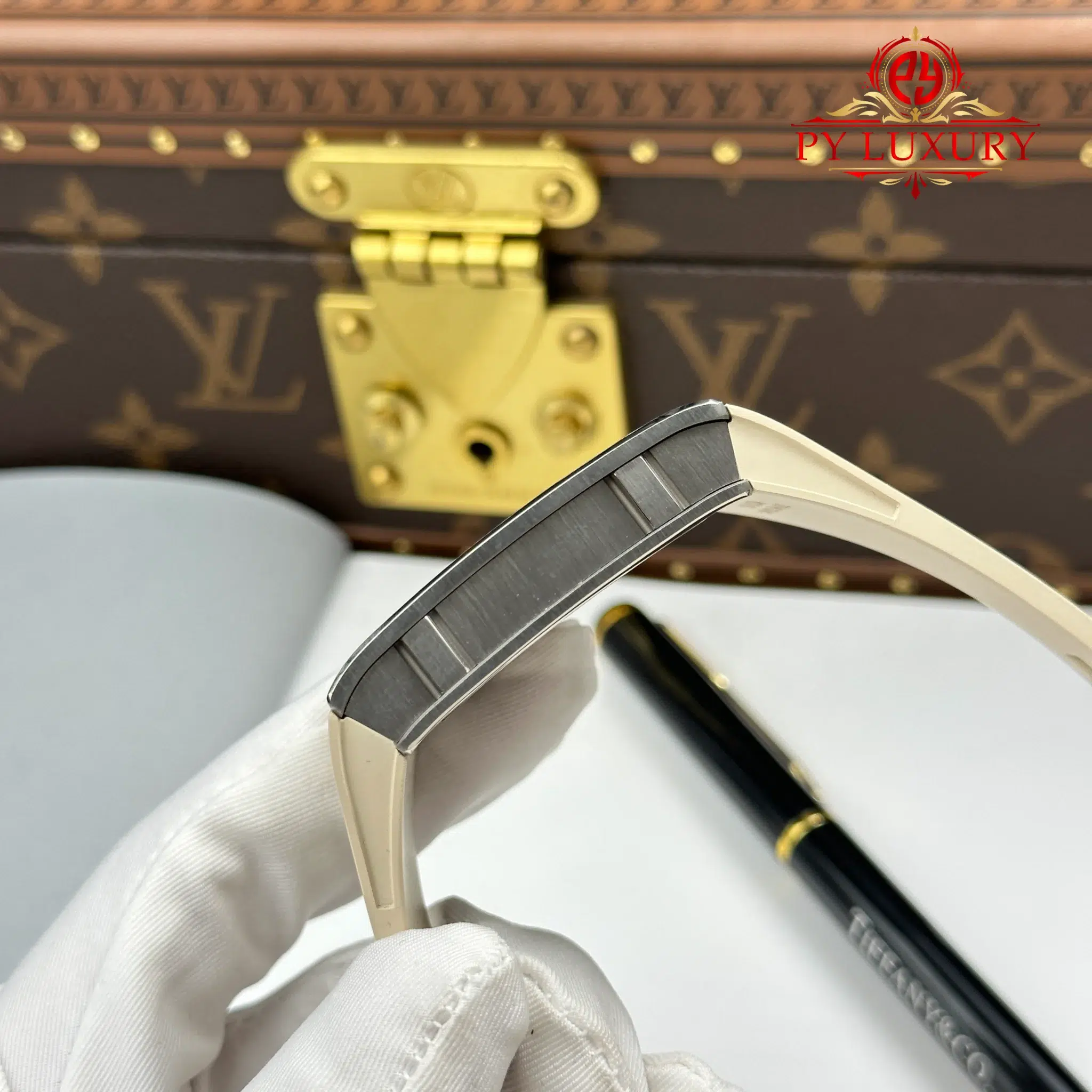 Richard Mille RM16-02 Titanium Extra-Flat White Rubber Band 1 1 Replica - 9