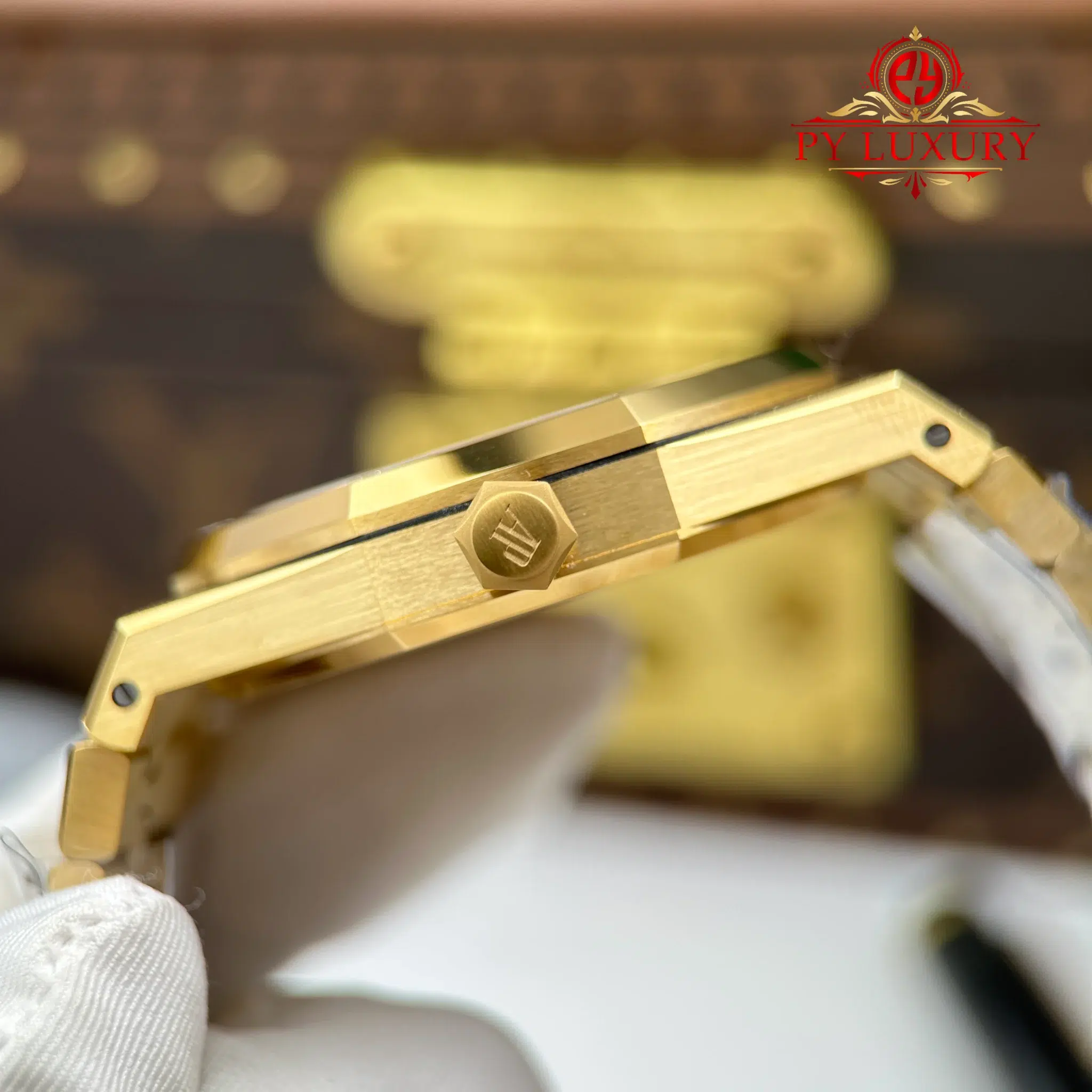 Audemars Piguet Royal Oak Openworked 15412BA Rainbow Frosted Yellow Gold - 10