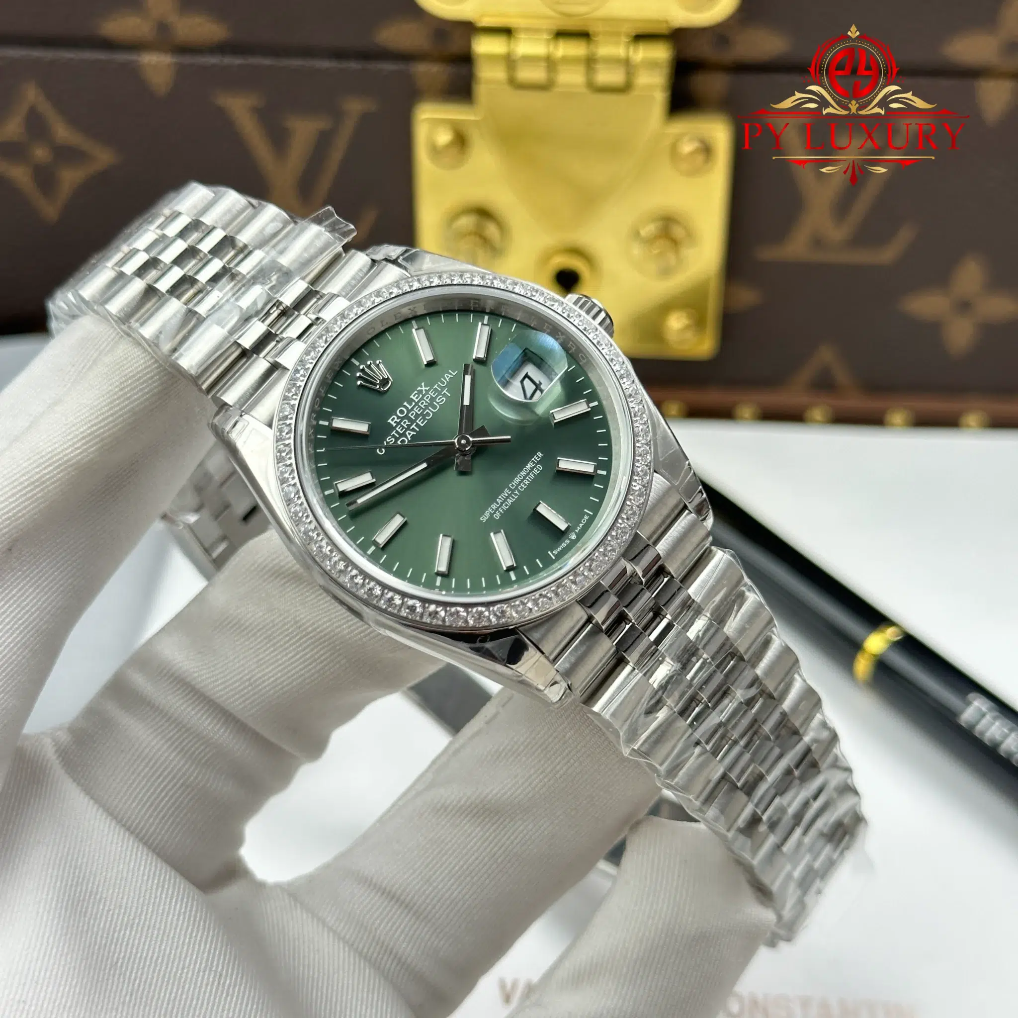 Rolex Datejust 126284RBR-0043 Mint Green Dial Diamond Bezel Jubilee Bracelet - 2