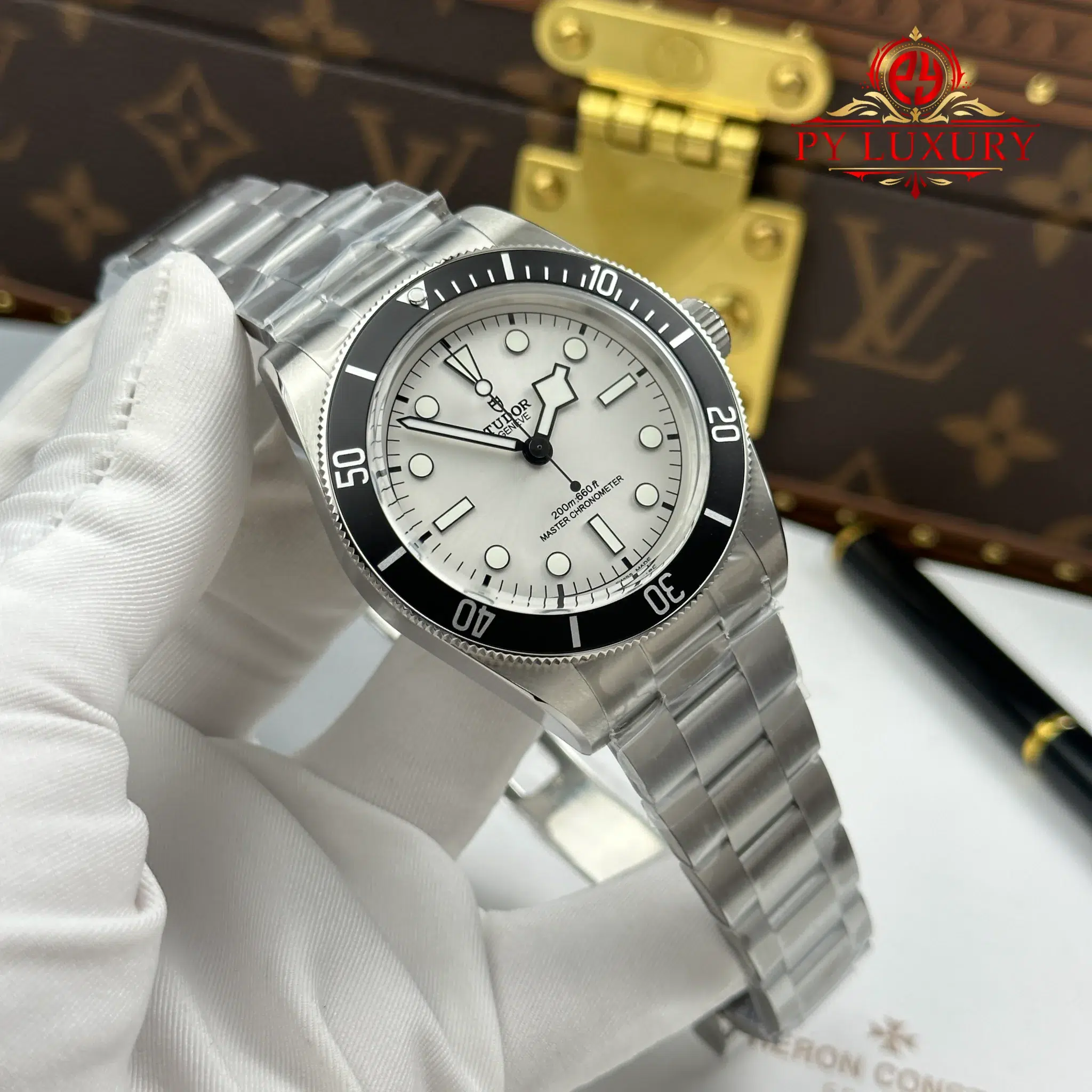 Tudor Black Bay 68 M7943A1A0NU-0002 Silver Dial Best Replica - 2