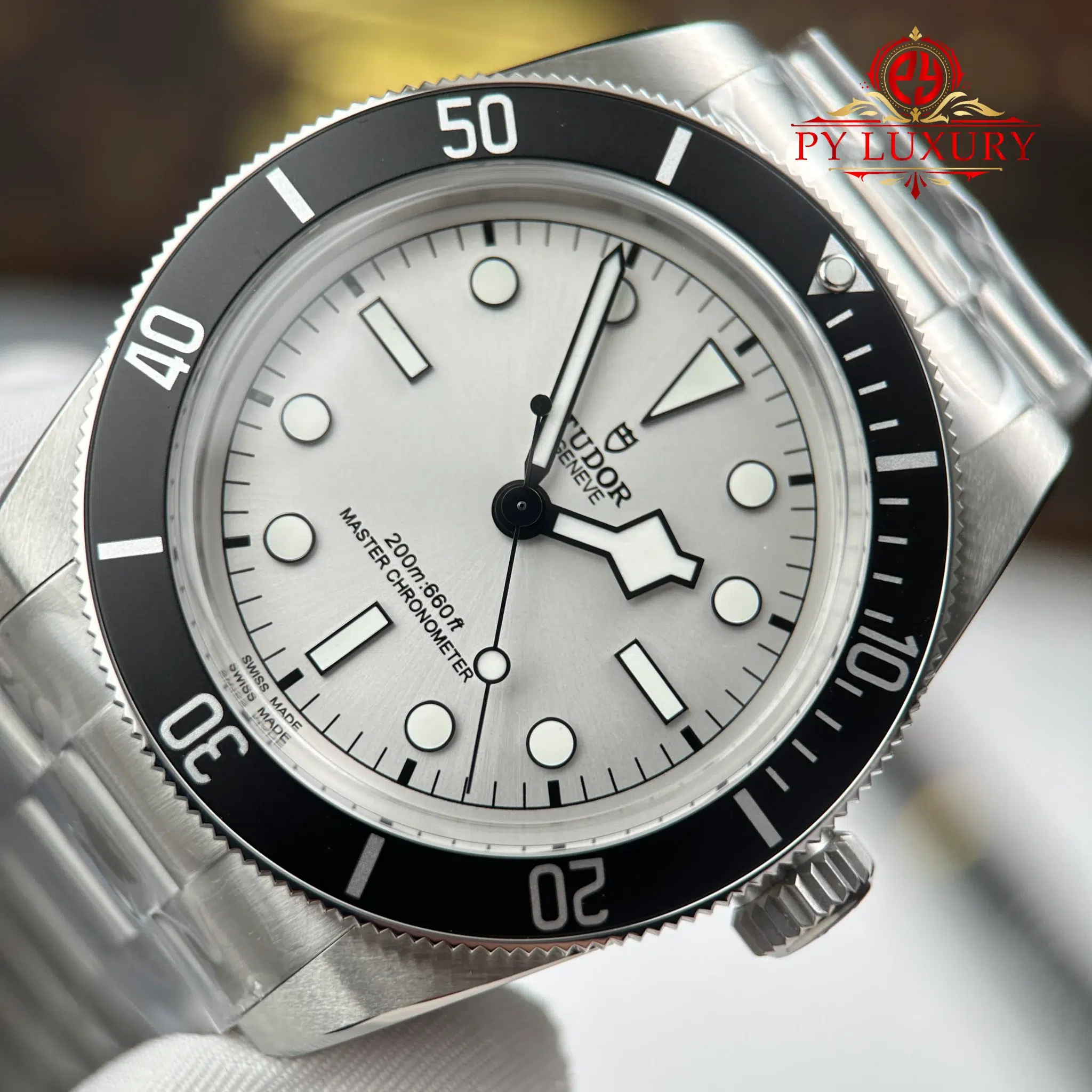 Tudor Black Bay 68 M7943A1A0NU-0002 Silver Dial Best Replica - 5