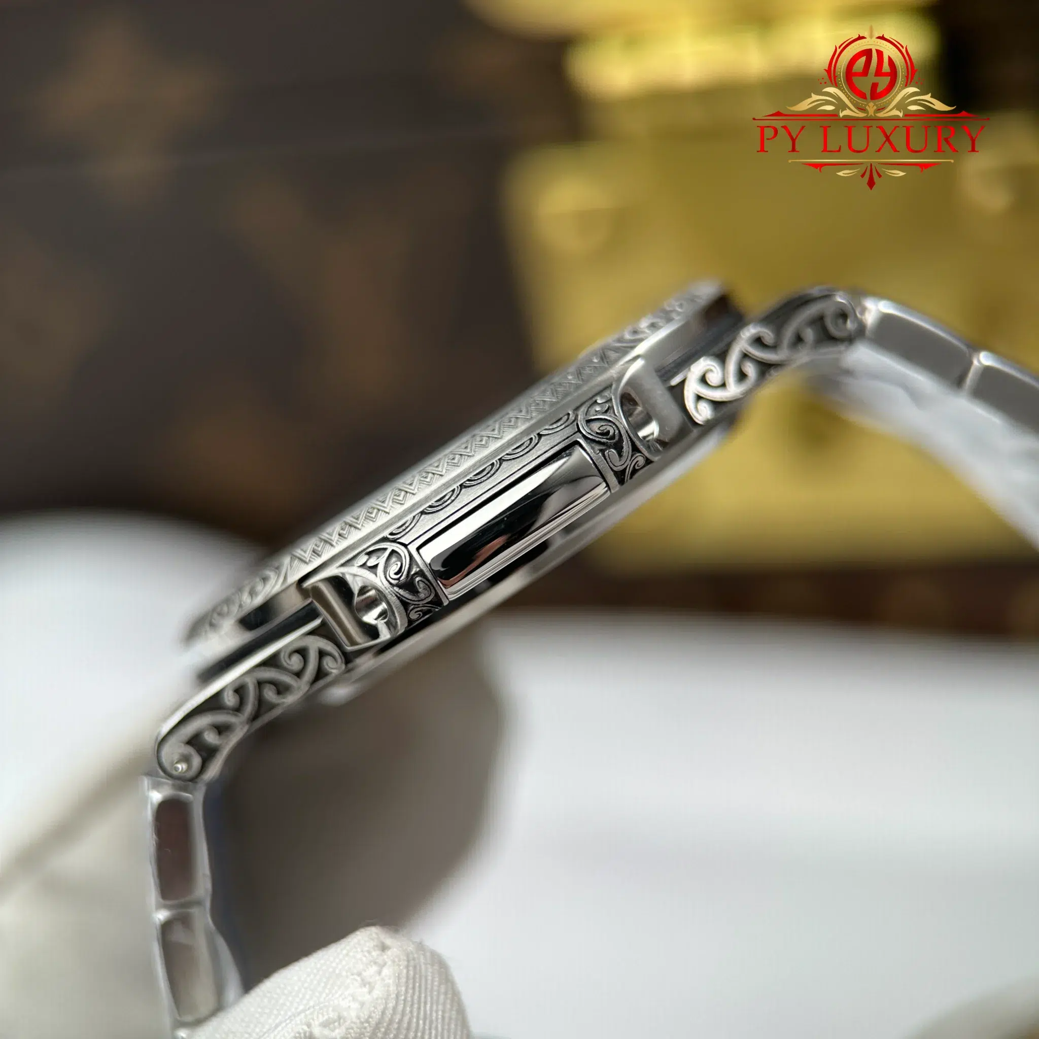 Patek Philippe Nautilus 5711 1500A Children Action Black Dial - 11