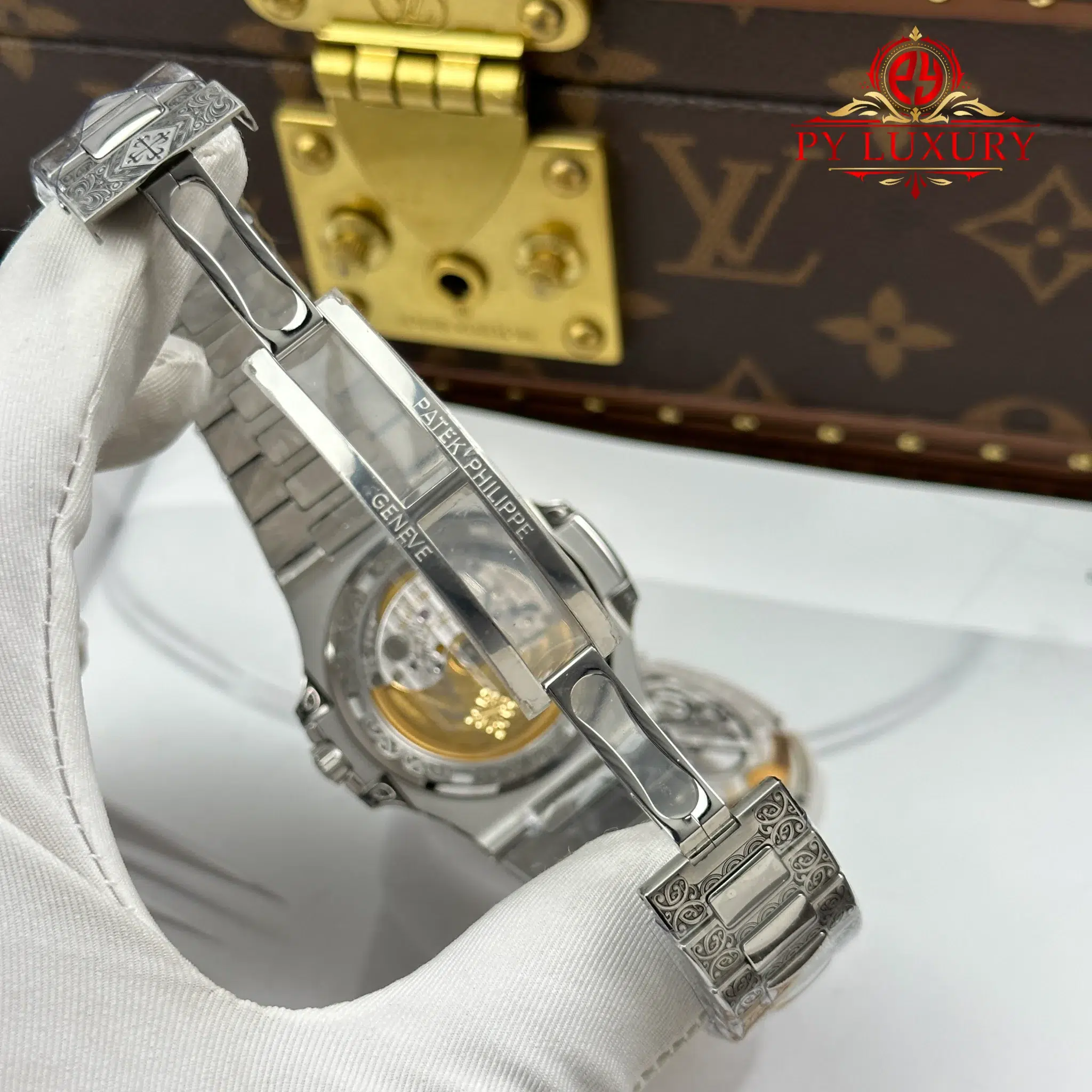 Patek Philippe Nautilus 5711 1500A Children Action Black Dial - 15