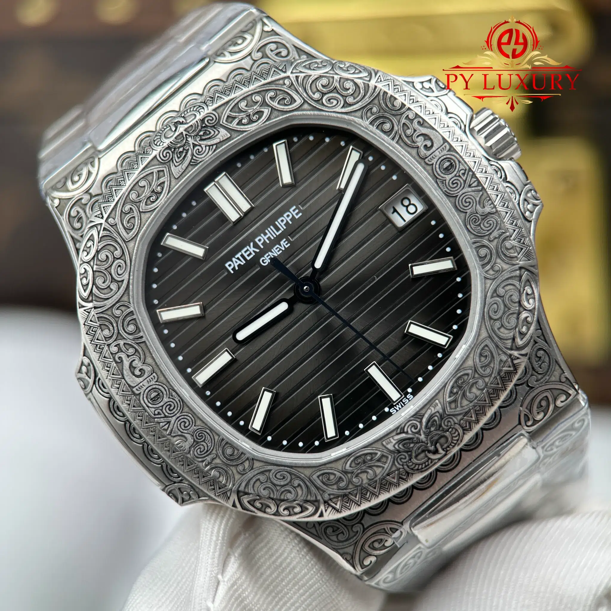 Patek Philippe Nautilus 5711 1500A Children Action Black Dial - 4