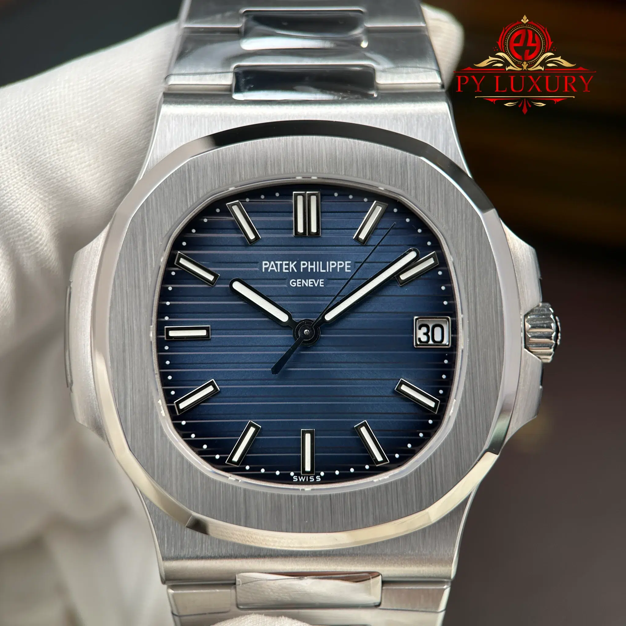 Patek Philippe Nautilus 5811 1G-001 Blue Dial Gained Weight 1 1 Best Replica - 4
