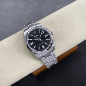 Rolex Oyster Perpetual 124300 Black Dial 1:1 Best Replica VSF