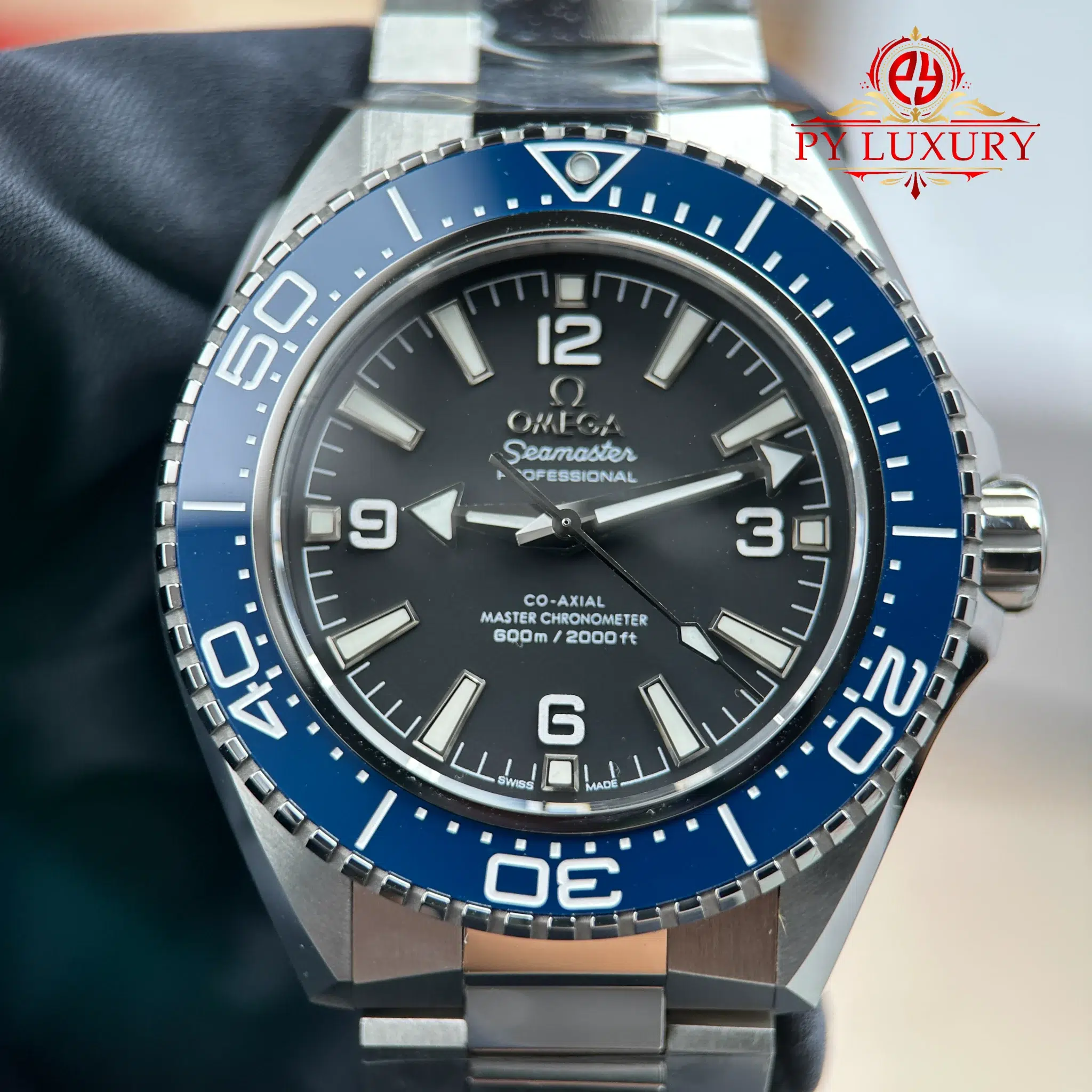 Omega Seamaster Planet Ocean 600m Black Dial Blue Ceramic Bezel - 4