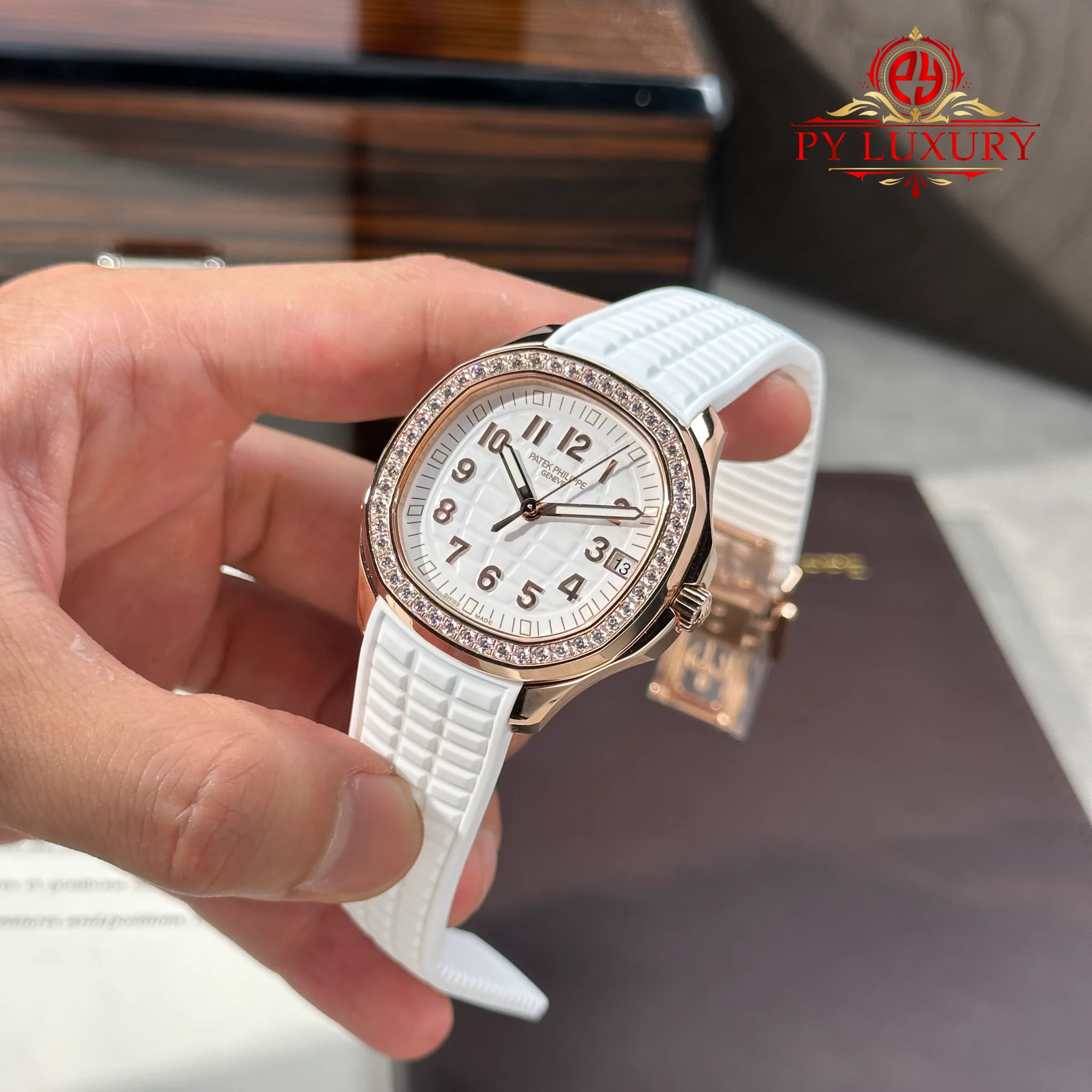 Patek Philippe Aquanaut Luce 5268 200R-001 Rose Gold White Dial Diamond Bezel - 3